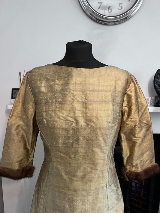 1960s bronze Silk Gold Shift Dress real Fur Cuffs - Beautiful unworn shot silk 3 quarter sleeve shift dress