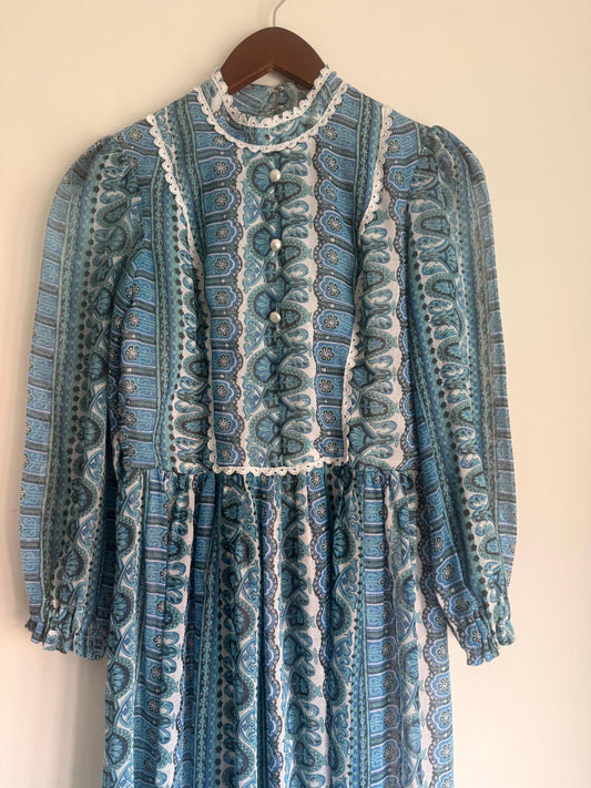 1970s Blue Paisley Dacron Maxi Dress – Lace Trim Prairie Style