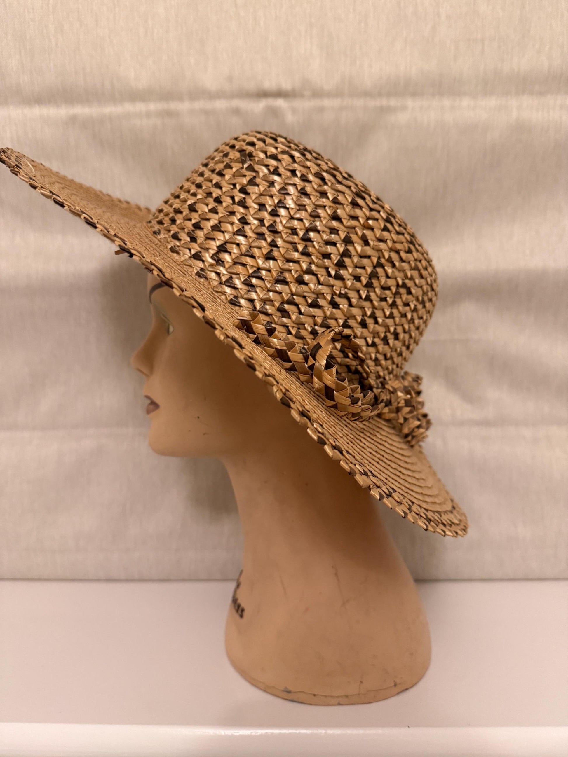 1980s Wide Brim Straw Sun Hat | 1940s Style Canopy Brim | Vintage Summer Occasion Wear