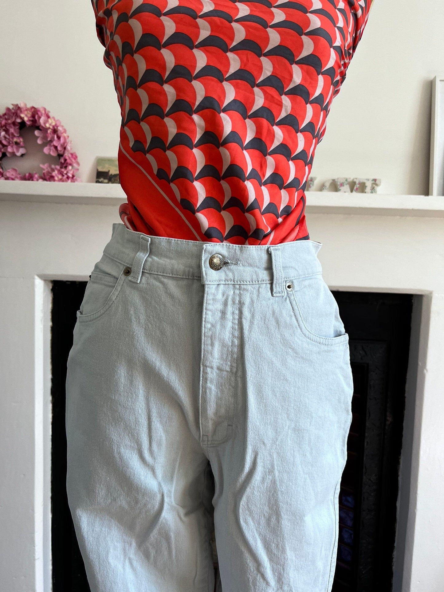 1990s Vintage low rise waist skinny flare bootcut jeans, UK8 waist 28” Leg 28”