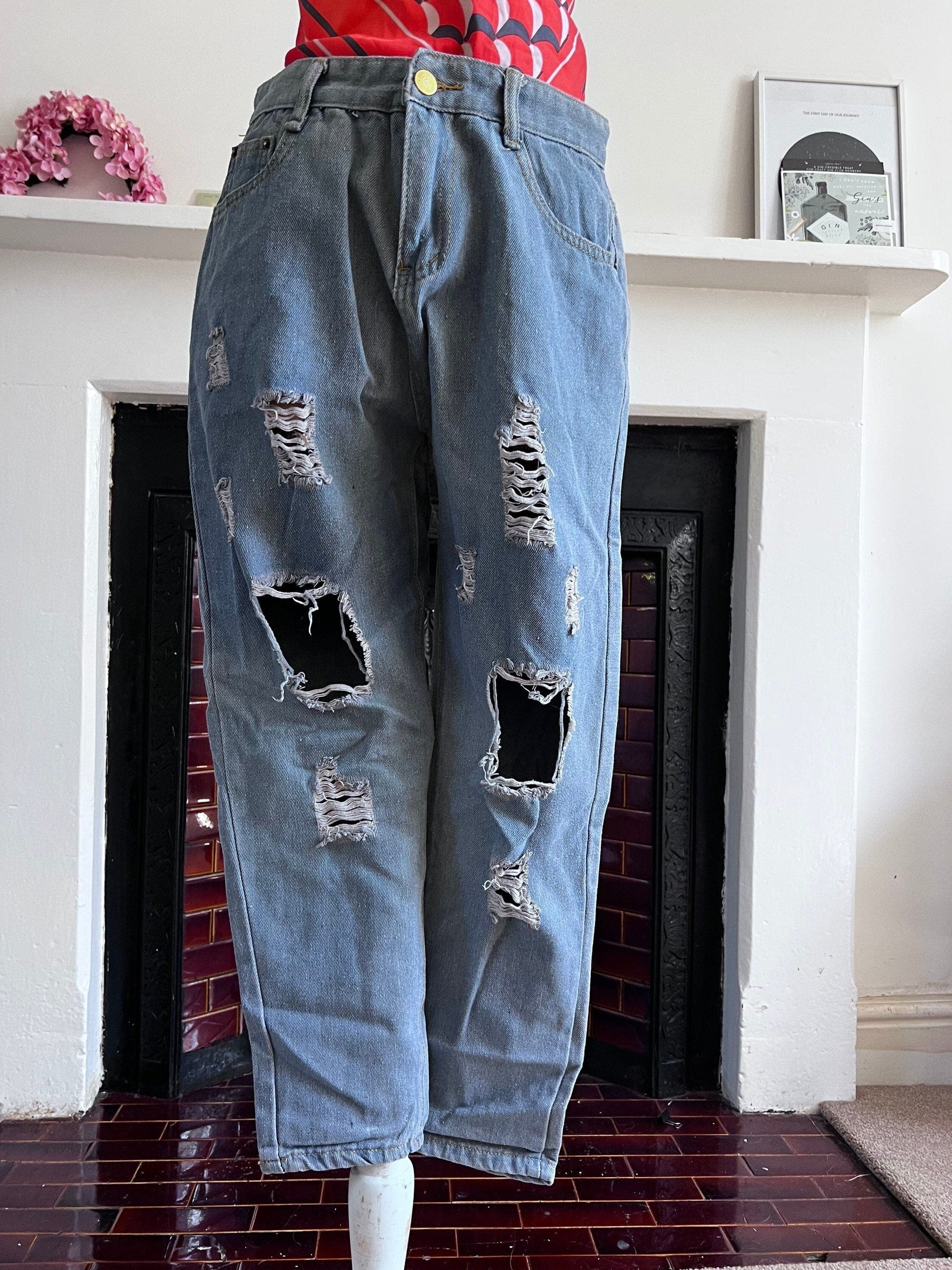 1990s Vintage mid rise blue wide leg tapered stonewash ripped jeans, UK 8/10 waist 29” leg 31”