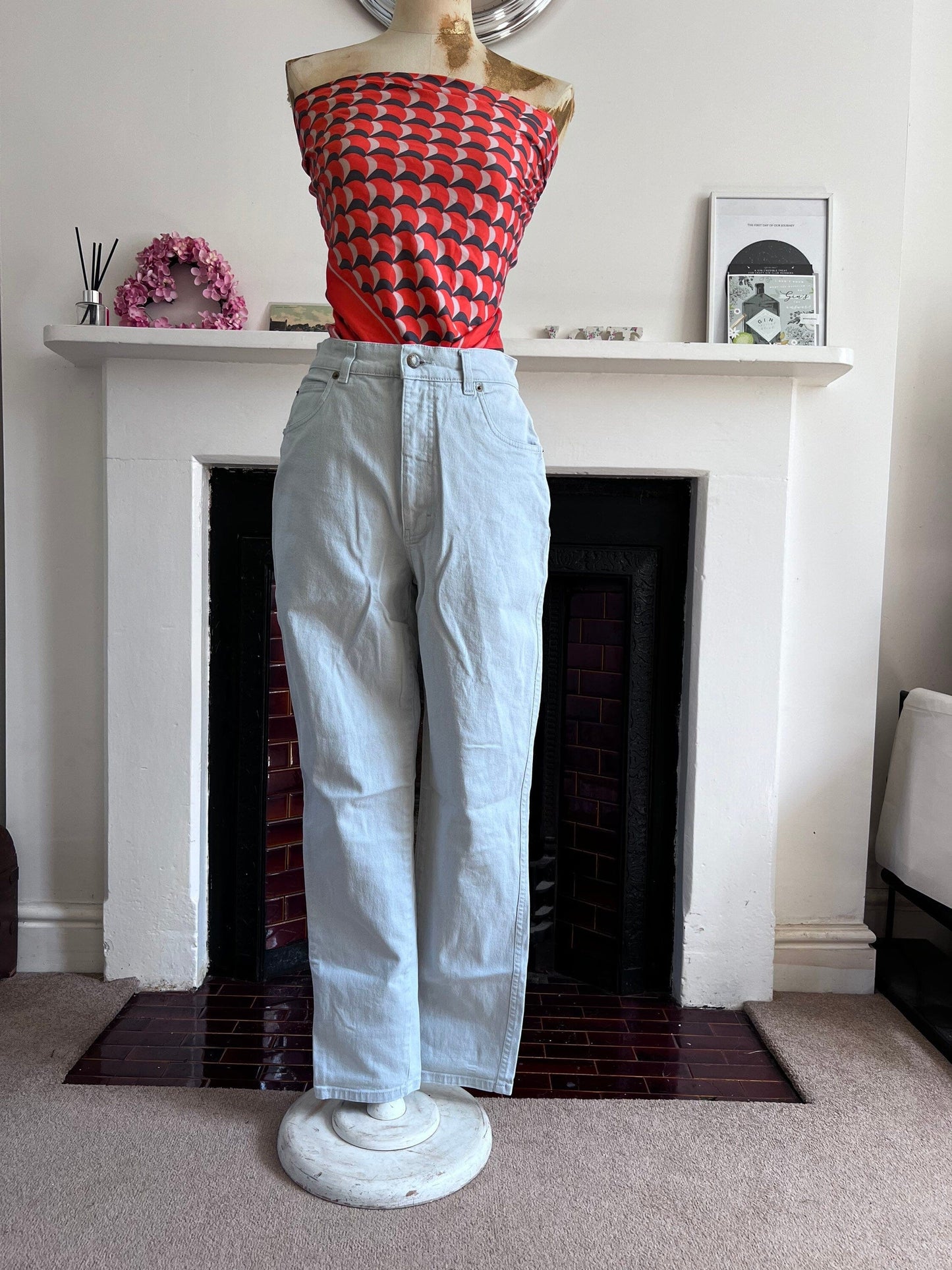 1990s Vintage low rise waist skinny flare bootcut jeans, UK8 waist 28” Leg 28”