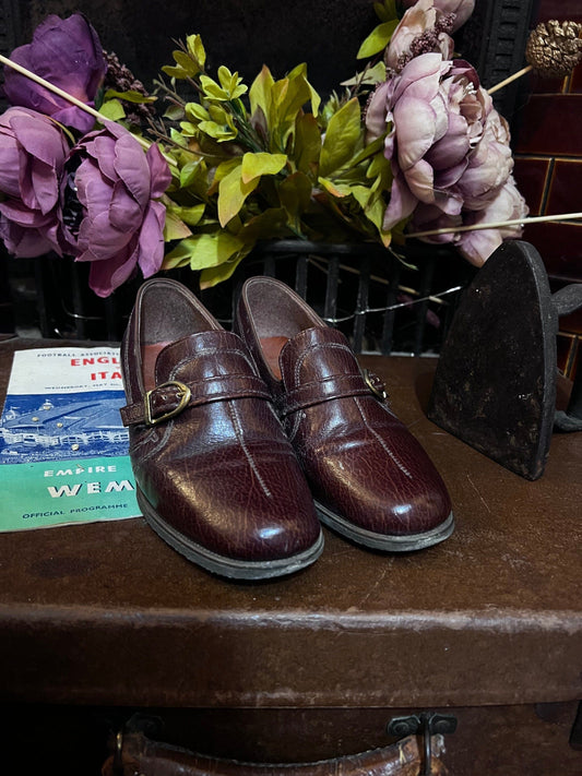 60’s Brown Shoes leather Buckle Skipping Shoes Brown leather - Vintage small shoes Vintage Shoes, 60s Shoes, vintage shoes & box UK2.5