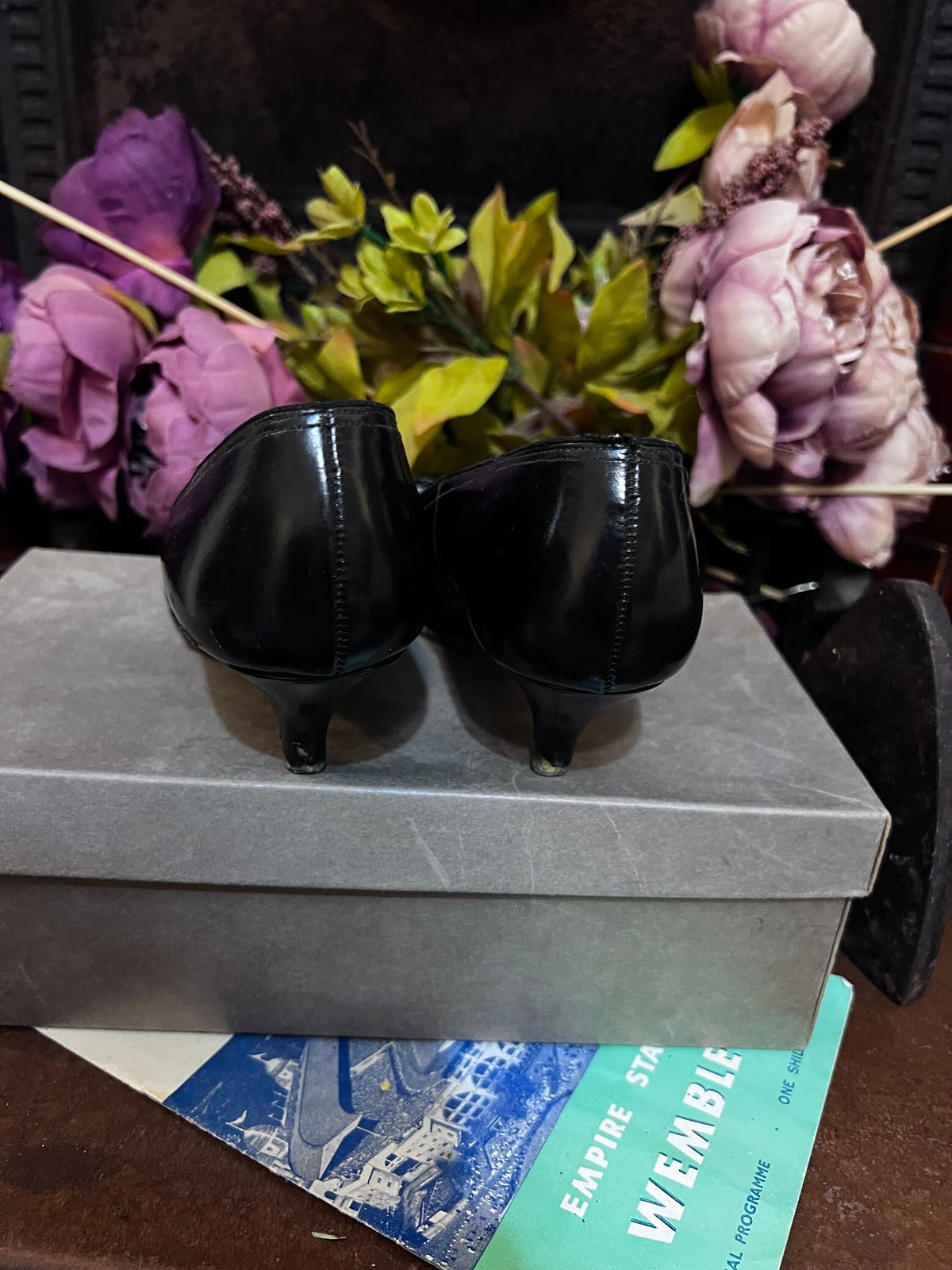 70s Black Shoes leather Pointed Shoes Black Kid leather, Vintage Vintage Shoes, 70s Shoes, vintage shoes & box UK2.5, re-soled reheel needed