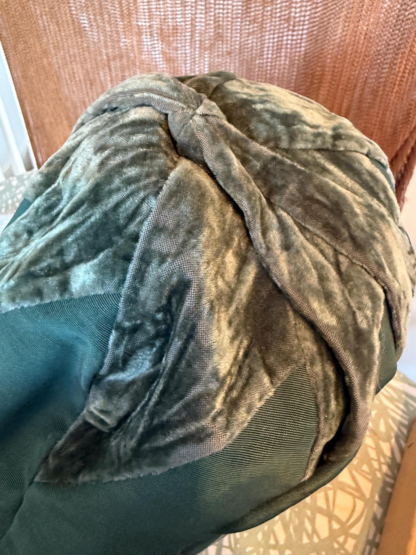 Antique 1920s Dantree Green Velvet Cloche Hat Philadelphia New York Paris Art Deco