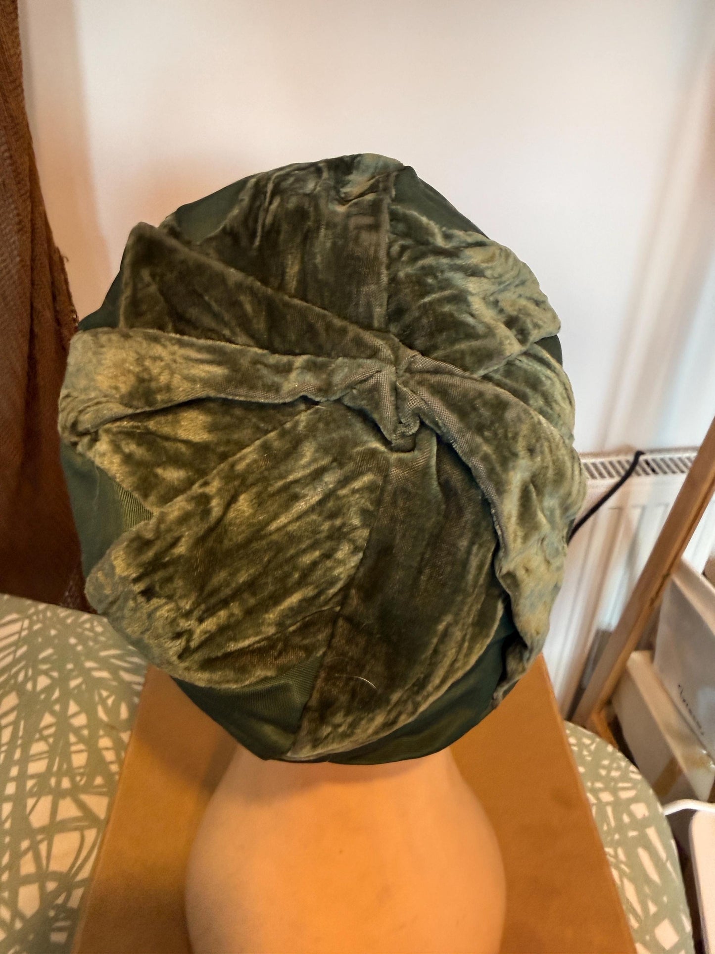Antique 1920s Dantree Green Velvet Cloche Hat Philadelphia New York Paris Art Deco