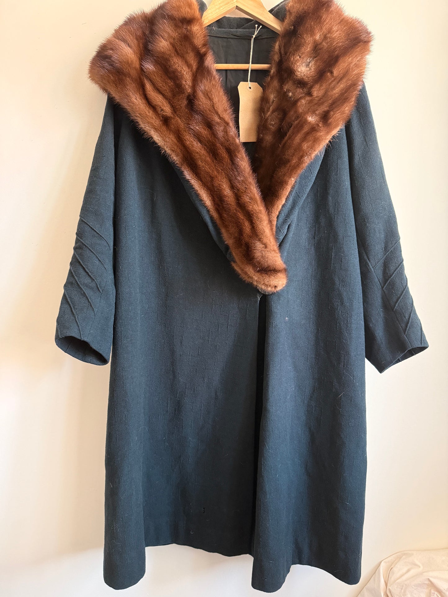1920s Art Deco Wool Coat with Mink Fur Collar Black Cocoon Flapper Evening Coat