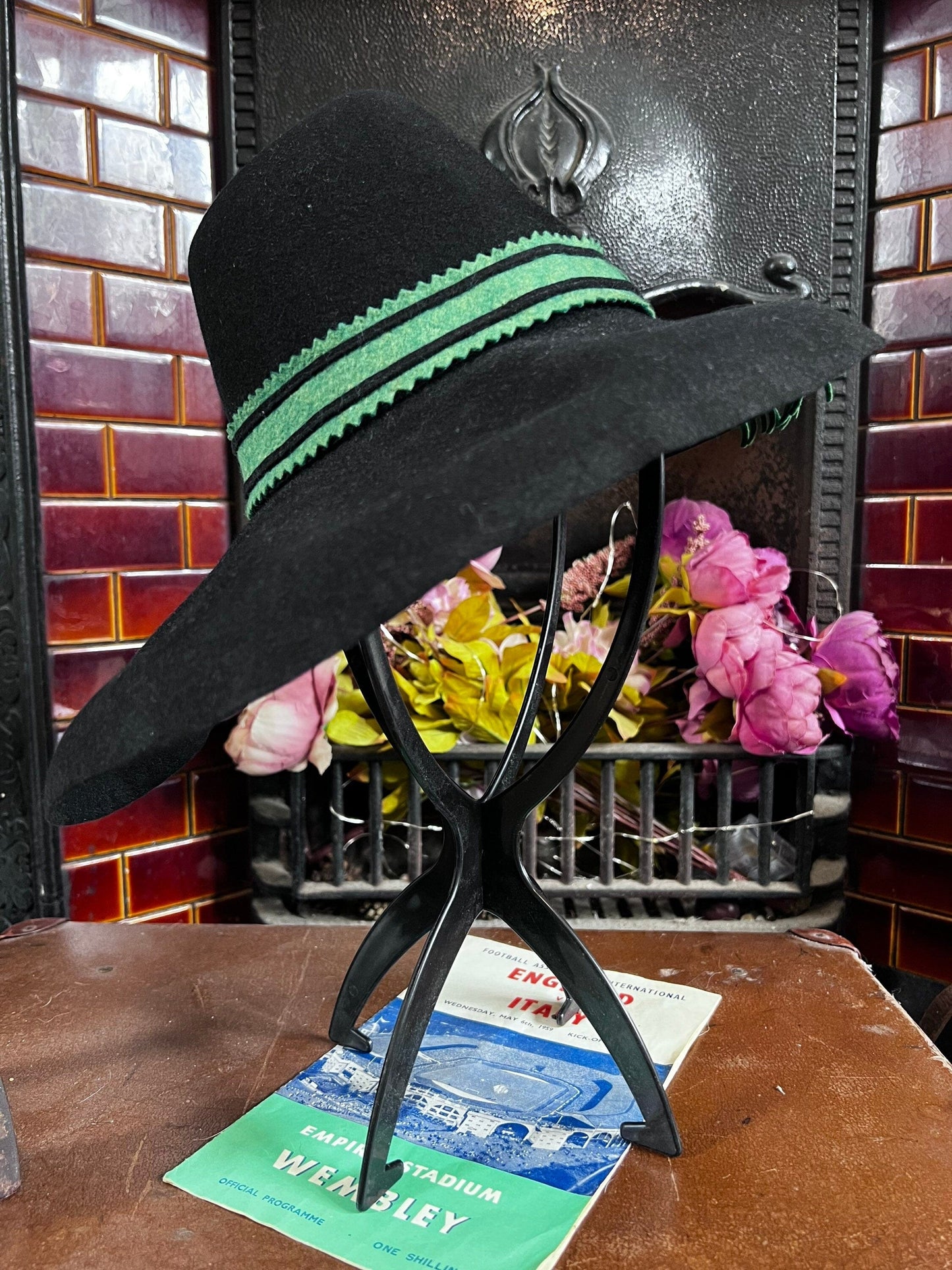 Black 1940’s Felt Semi Wide Brim  Tilt Perching Hat  Green Ribbon Felt , Wartime Fashions , 1940’s Tilt Hat , 1940’s Perching Hat ,