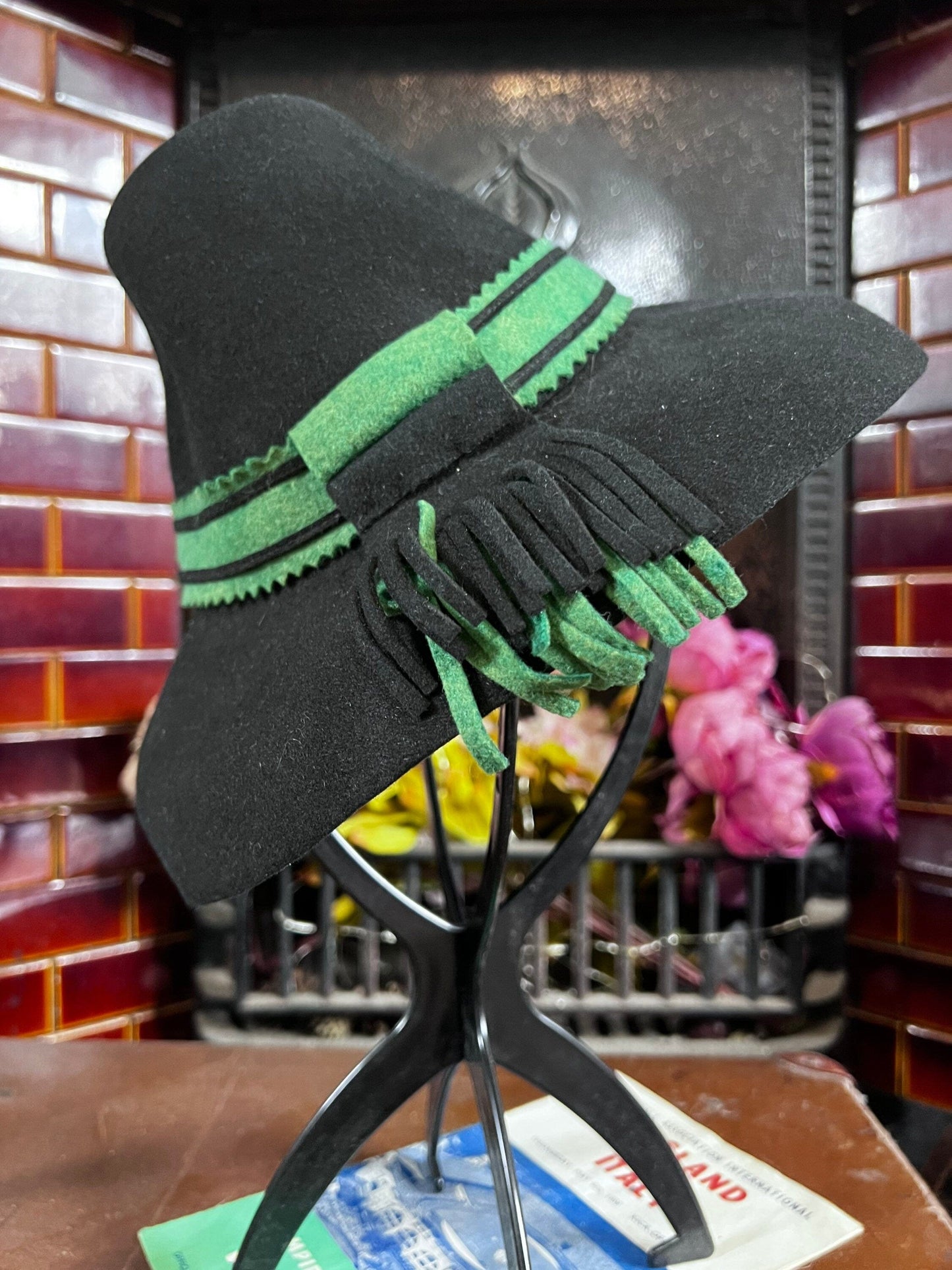 Black 1940’s Felt Semi Wide Brim  Tilt Perching Hat  Green Ribbon Felt , Wartime Fashions , 1940’s Tilt Hat , 1940’s Perching Hat ,
