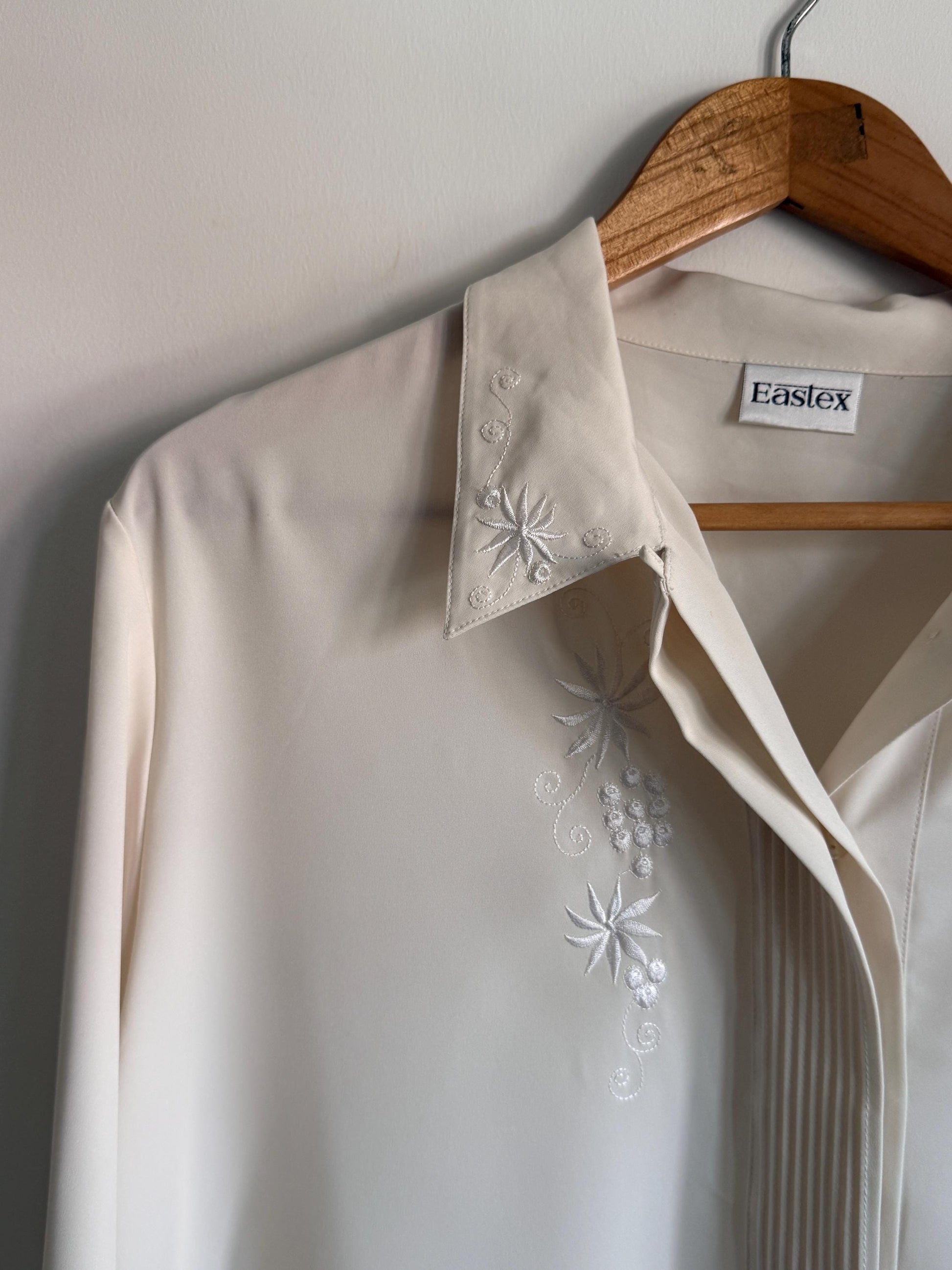 Vintage Eastex Cream Embroidered Blouse | Ivory Floral Pintuck Shirt