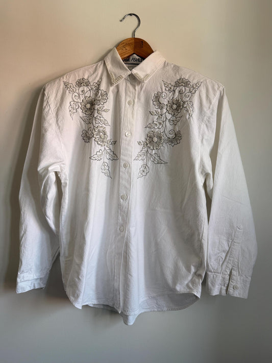 Vintage Jane Ashley White Cotton Shirt | Pearl Beaded Floral Embroidered Blouse | Cottagecore Statement Shirt Size M