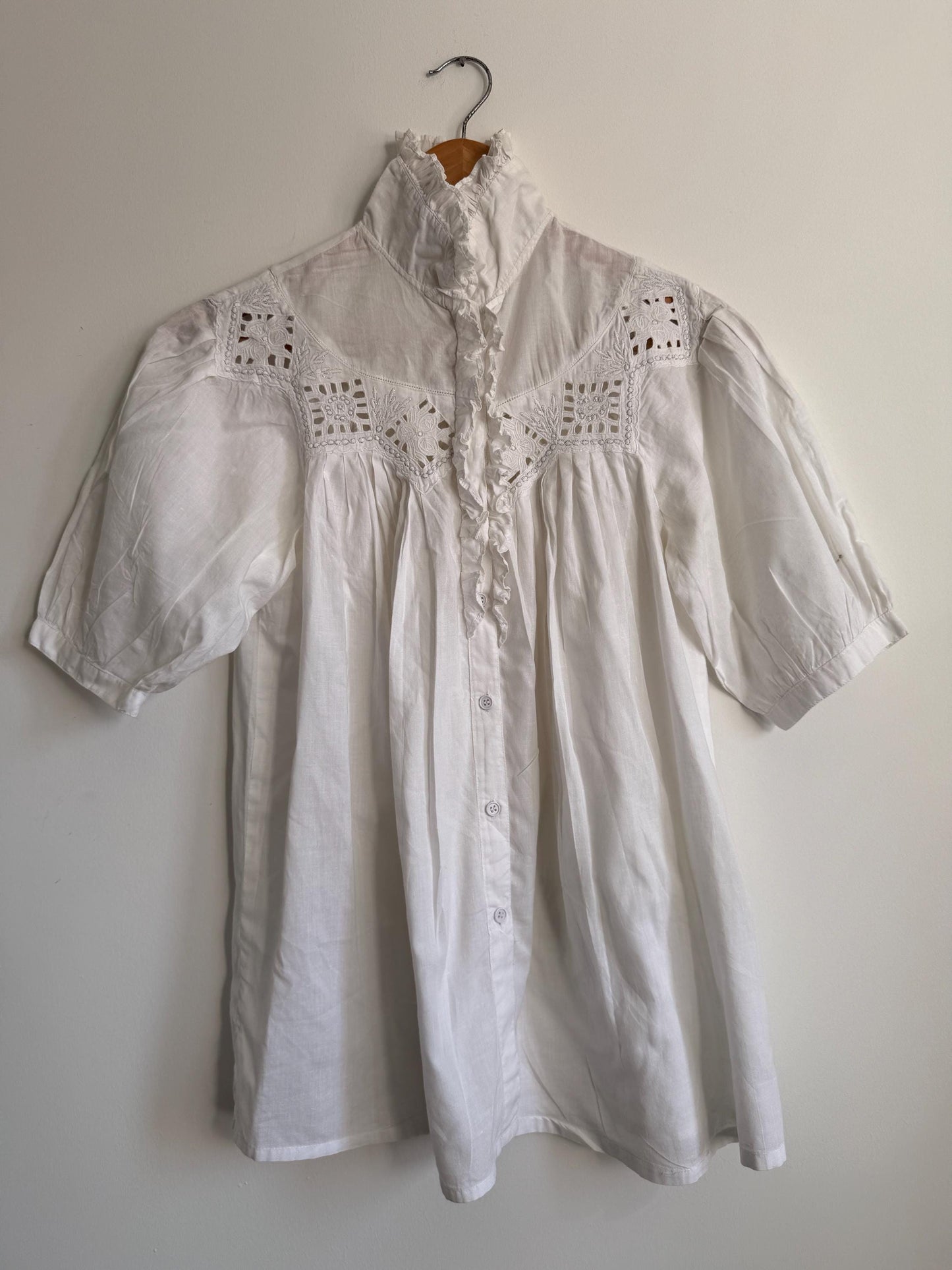 Vintage White Cotton Victorian Blouse High Neck Lace Blouse Prairie Cottagecore Edwardian Style Puff Sleeve Romantic Top