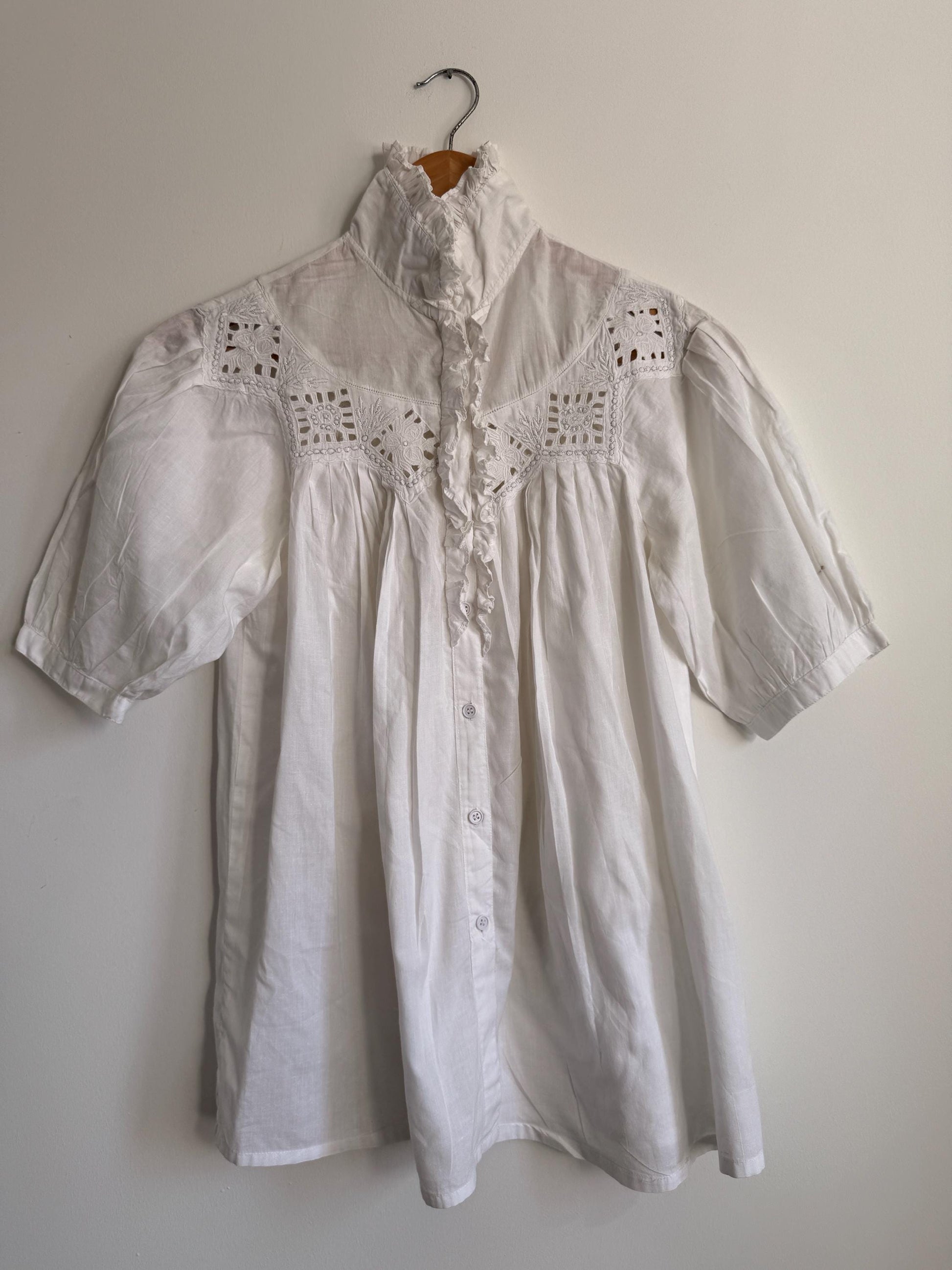 Vintage White Cotton Victorian Blouse High Neck Lace Blouse Prairie Cottagecore Edwardian Style Puff Sleeve Romantic Top