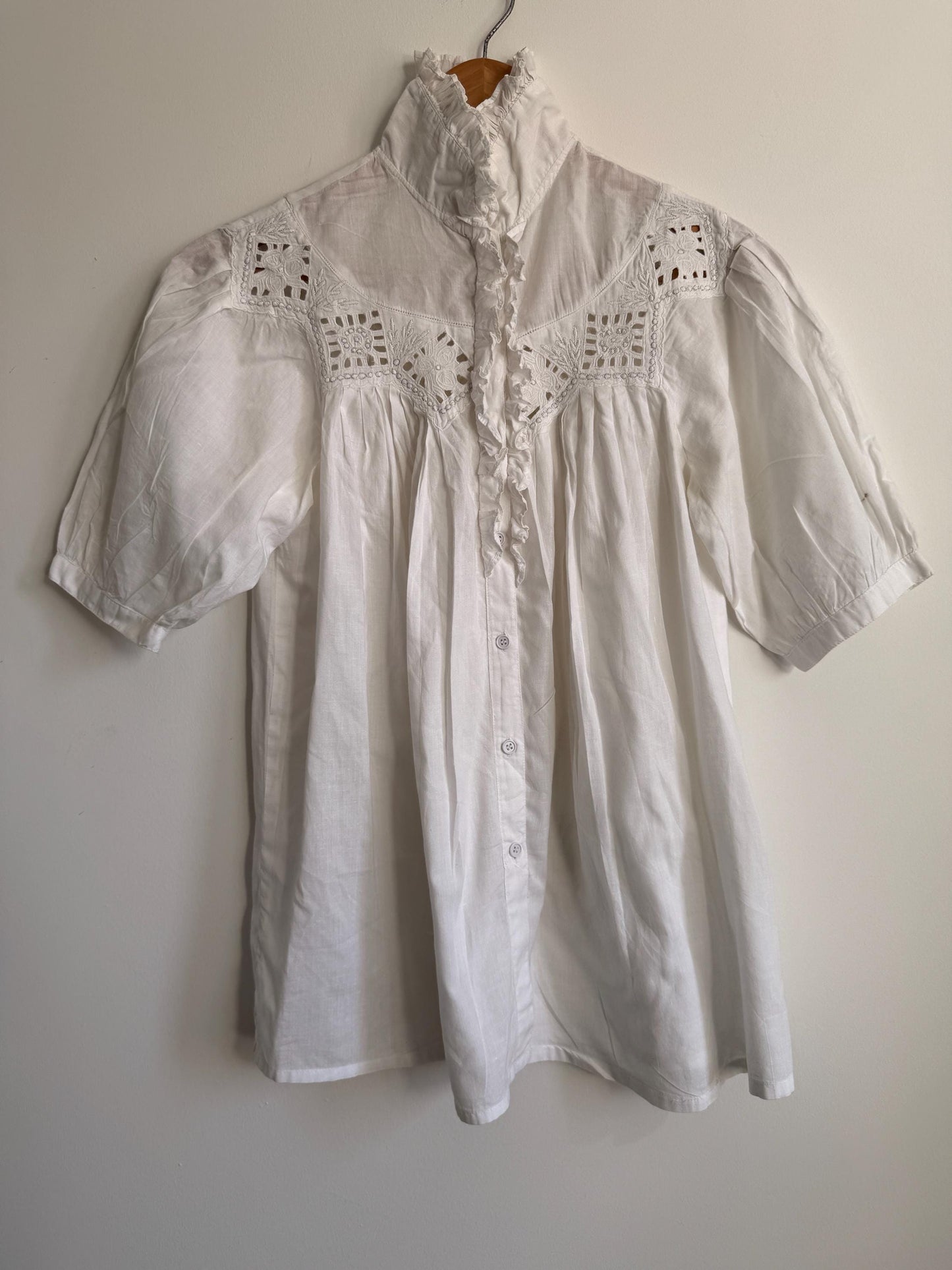 Vintage White Cotton Victorian Blouse High Neck Lace Blouse Prairie Cottagecore Edwardian Style Puff Sleeve Romantic Top