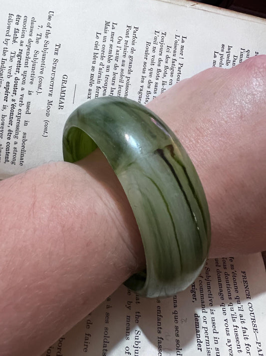 Chunky Vintage Bangle, Plastic Green, Green Bangle, Lucite, Bakelite Bangle, 1940s, 1950s, Stacking Bangle, Vintage Jewellery, Plastic Bang