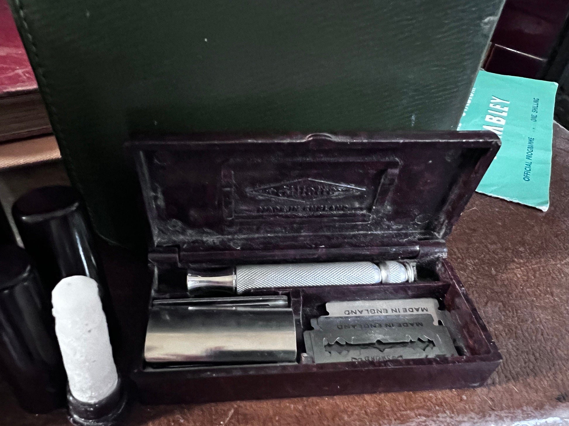 Gents Vintage 1940s Vanity Grooming Set, Leather Case, Vintage Travel, Gents Gift, Vintage Mens Grooming Set, Brush, Bottles, Containers