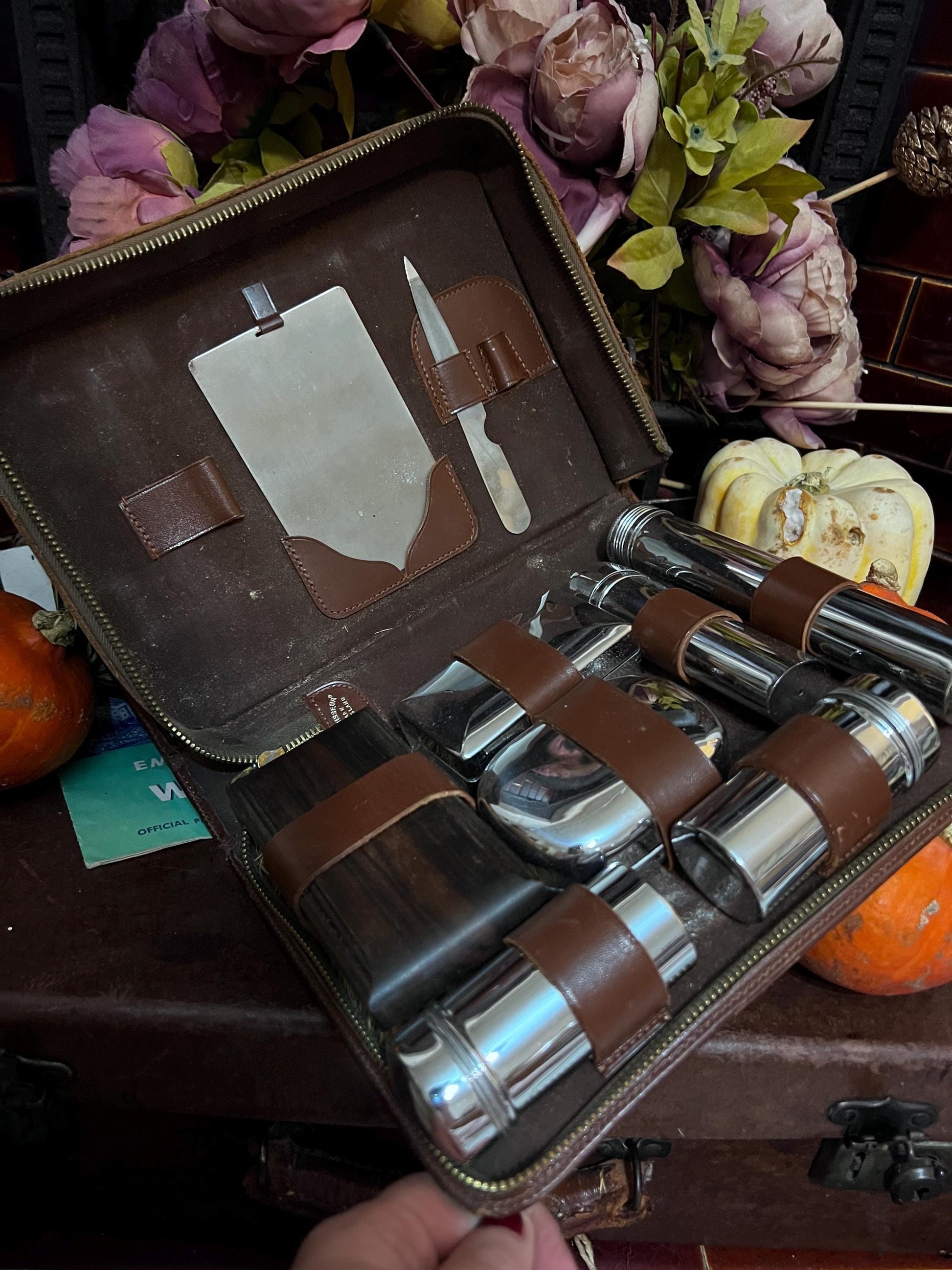 Gents Vintage, Vanity Grooming Set, Leather Case, Vintage Travel, Brush Set, Vintage Mens Grooming Set, Comb Set, Bottles, Containers, 1940s