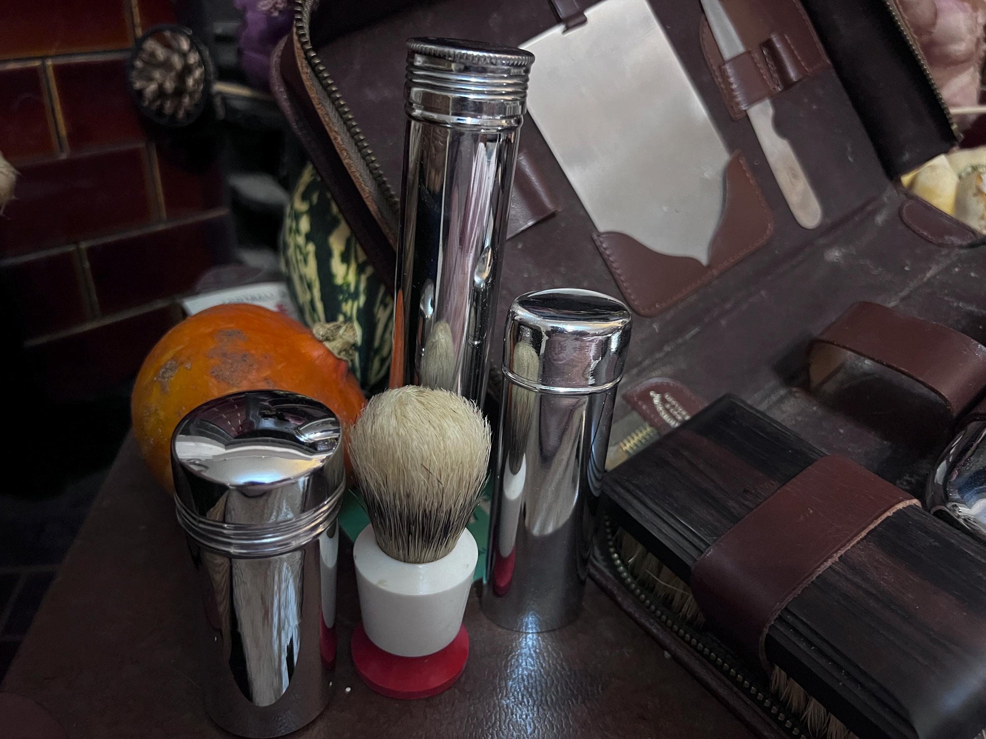Gents Vintage, Vanity Grooming Set, Leather Case, Vintage Travel, Brush Set, Vintage Mens Grooming Set, Comb Set, Bottles, Containers, 1940s