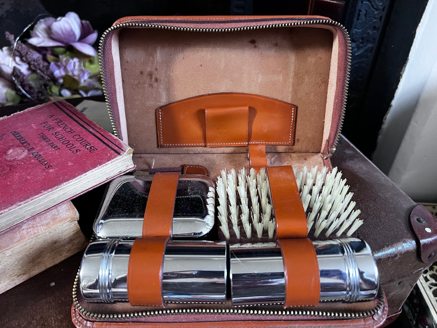 Gents Vintage 1940s Vanity Grooming Set, Leather Case, Vintage Travel, Gents Gift, Vintage Mens Grooming Set, Brush, Bottles, Containers