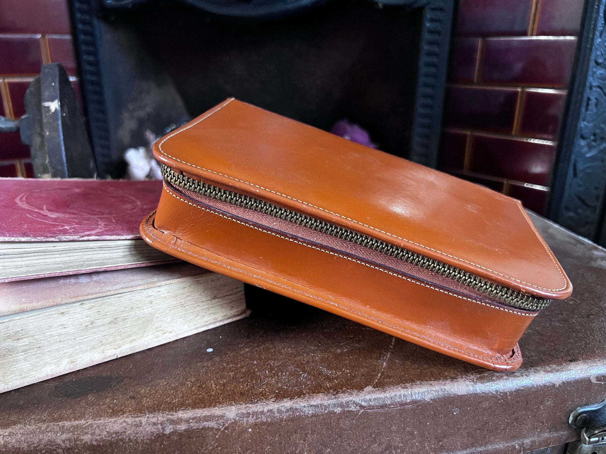 Gents Vintage 1940s Vanity Grooming Set, Leather Case, Vintage Travel, Gents Gift, Vintage Mens Grooming Set, Brush, Bottles, Containers