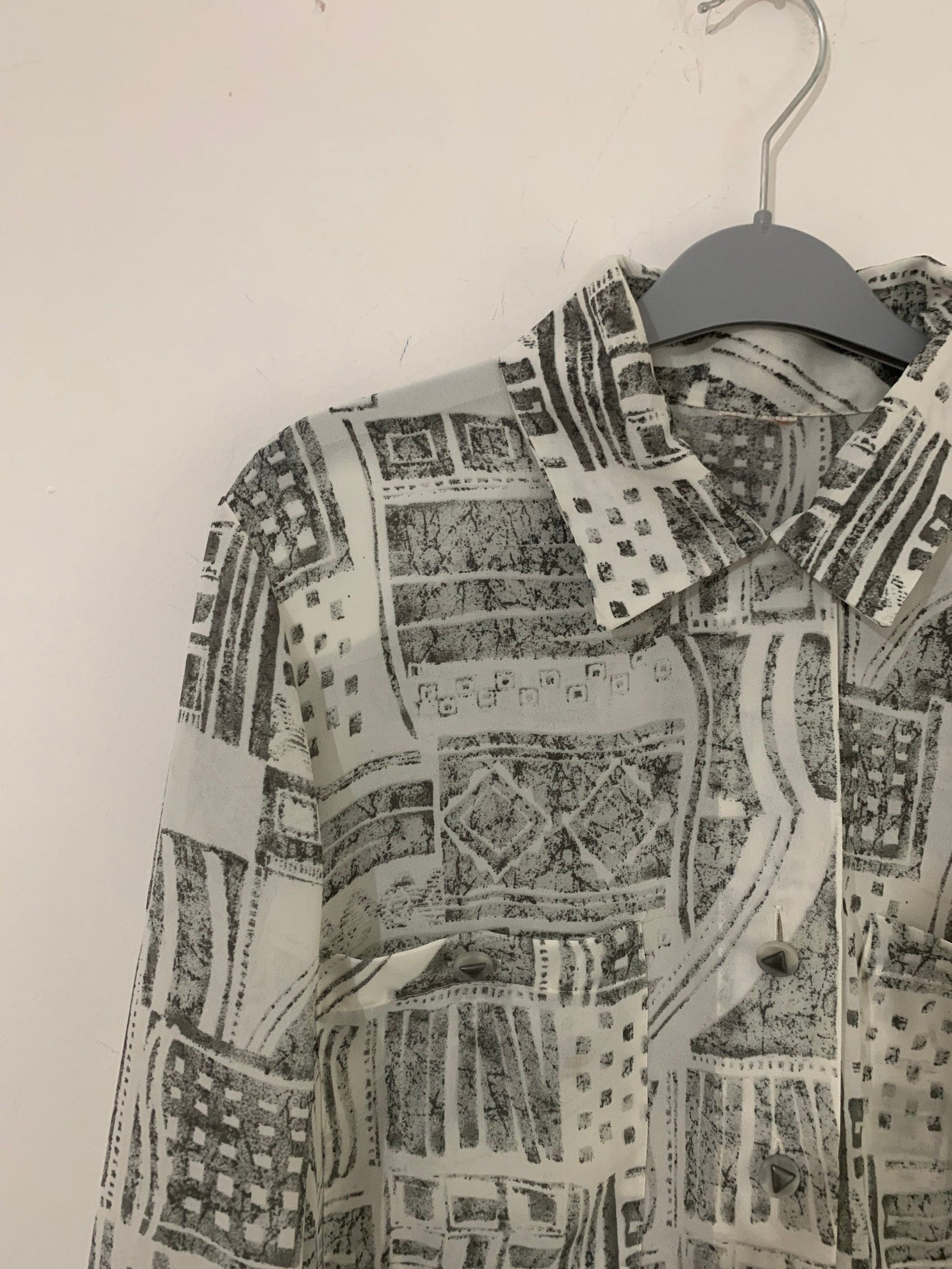 Grey Abstract Vintage Blouse Semi Sheer button Through Boxy long Sleeves - Size 14