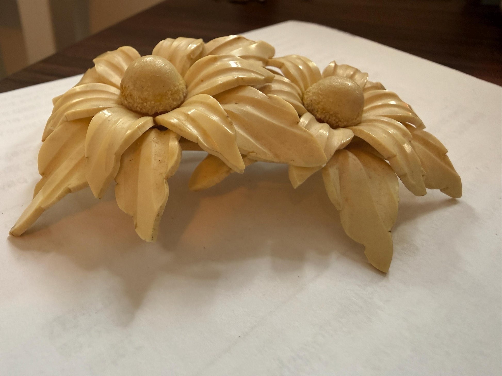 Large 1930s Celluloid Triple Flower Brooch Cream Daisy Floral Spray Art Deco Statement Jewellery