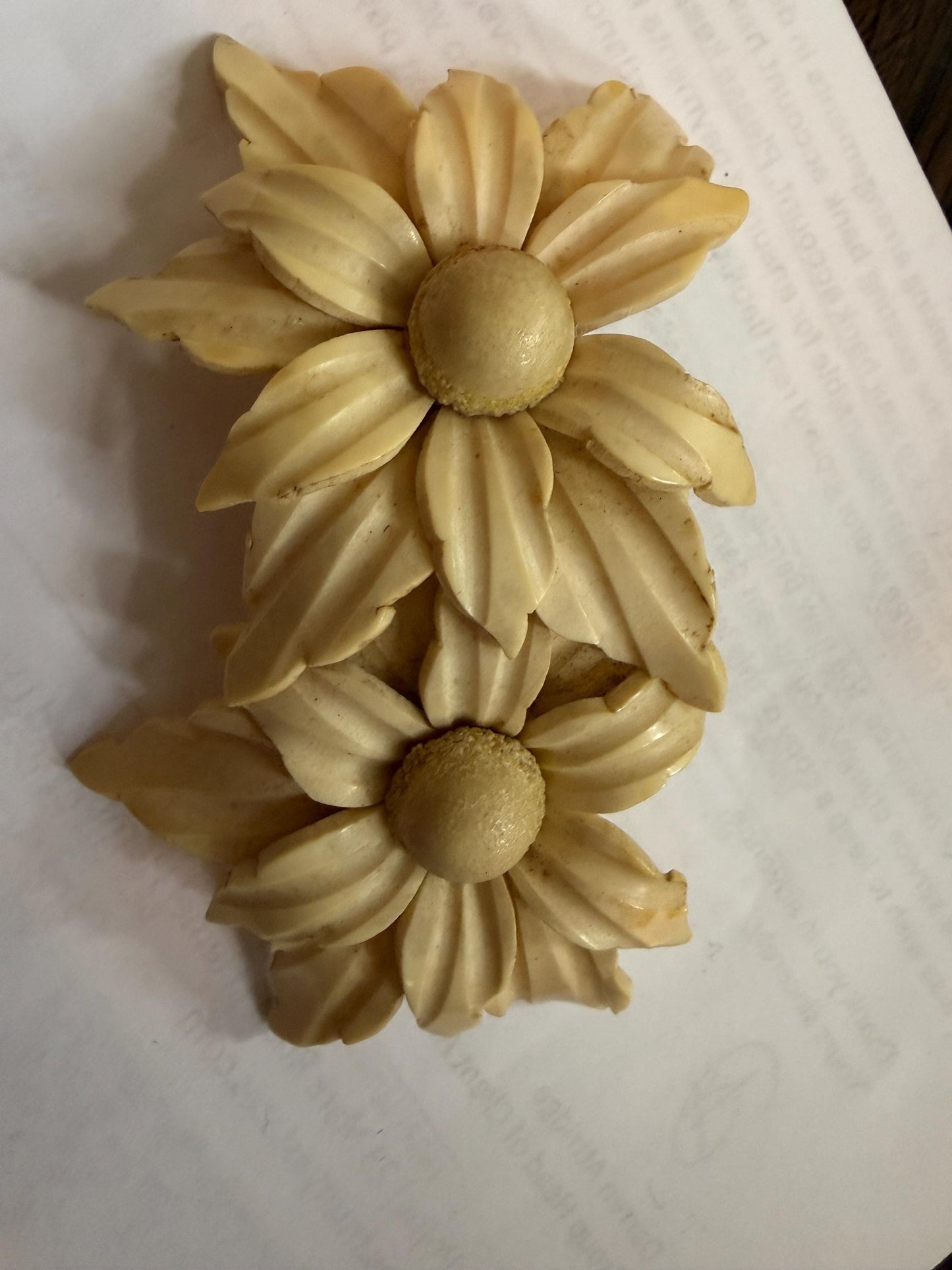 Large 1930s Celluloid Triple Flower Brooch Cream Daisy Floral Spray Art Deco Statement Jewellery