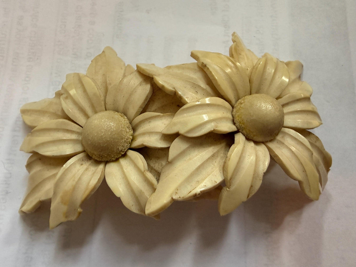 Large 1930s Celluloid Triple Flower Brooch Cream Daisy Floral Spray Art Deco Statement Jewellery