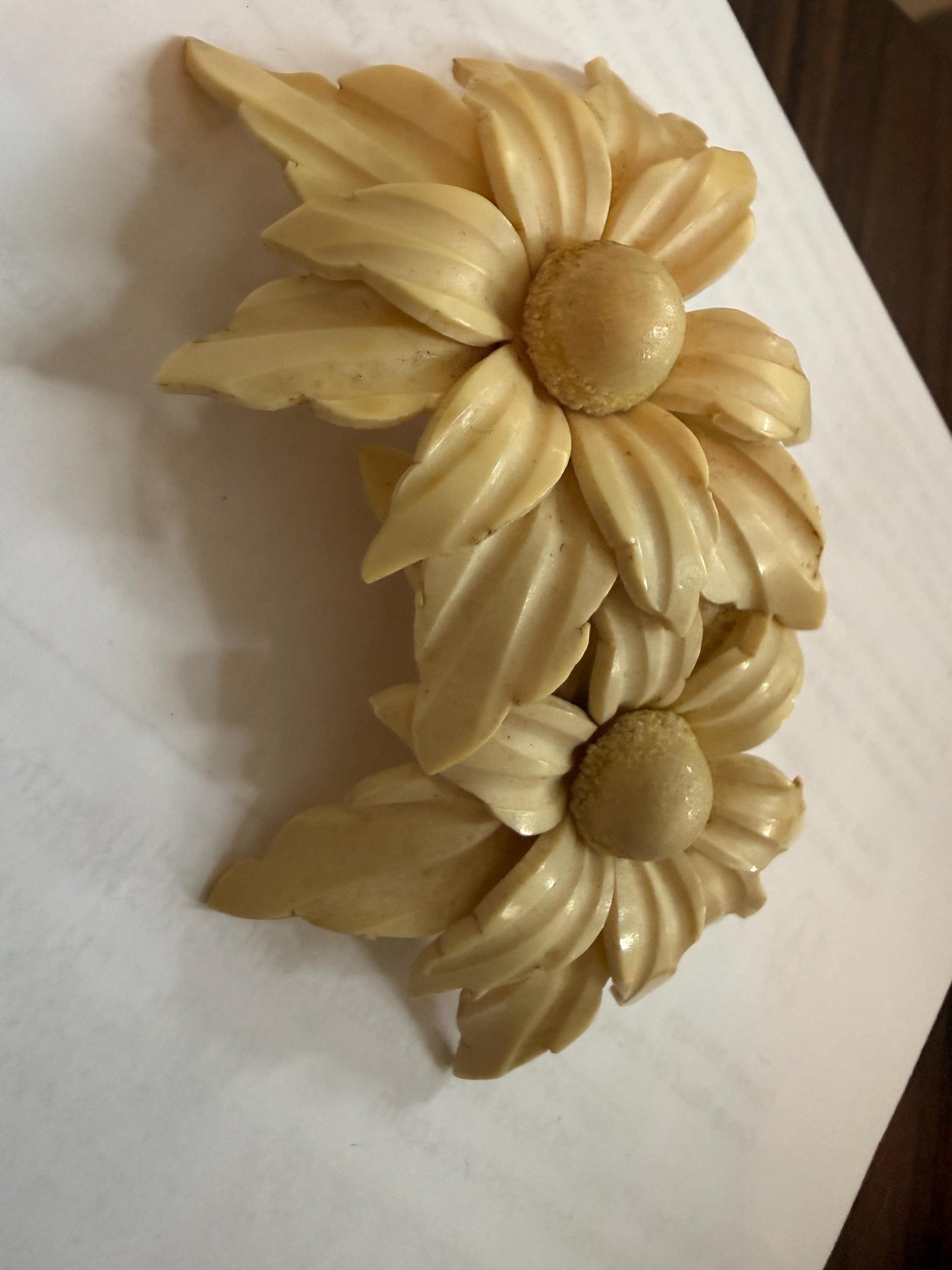 Large 1930s Celluloid Triple Flower Brooch Cream Daisy Floral Spray Art Deco Statement Jewellery
