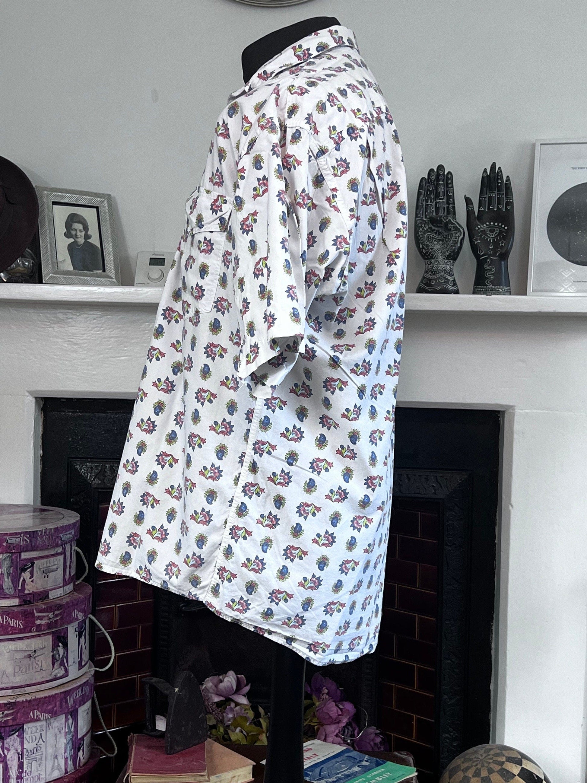 Men’s Vintage Shirt, Floral Shirt, A Cause Des Garçons 90s Vintage Short Sleeve Shirt, 50” 16.5