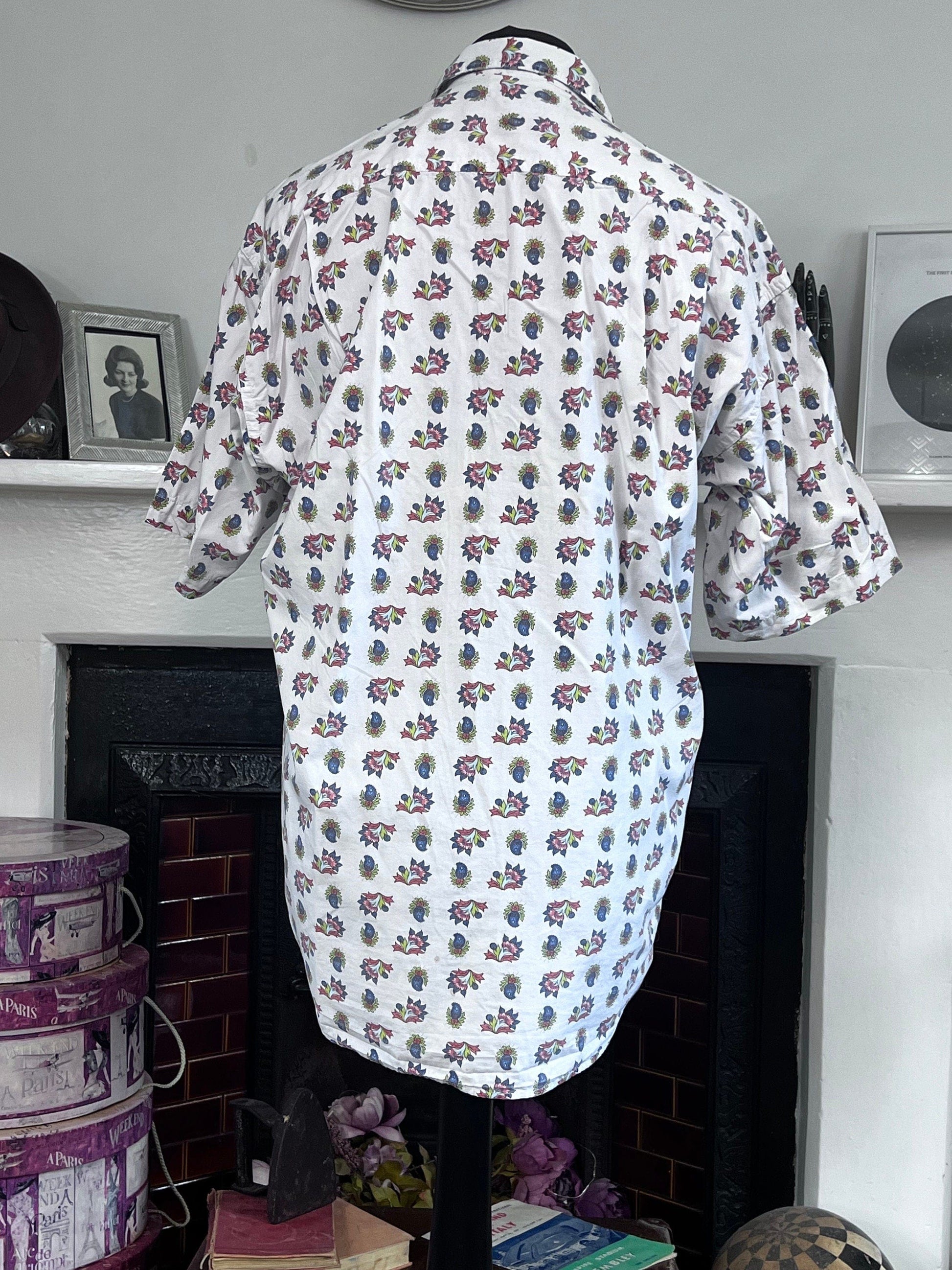 Men’s Vintage Shirt, Floral Shirt, A Cause Des Garçons 90s Vintage Short Sleeve Shirt, 50” 16.5