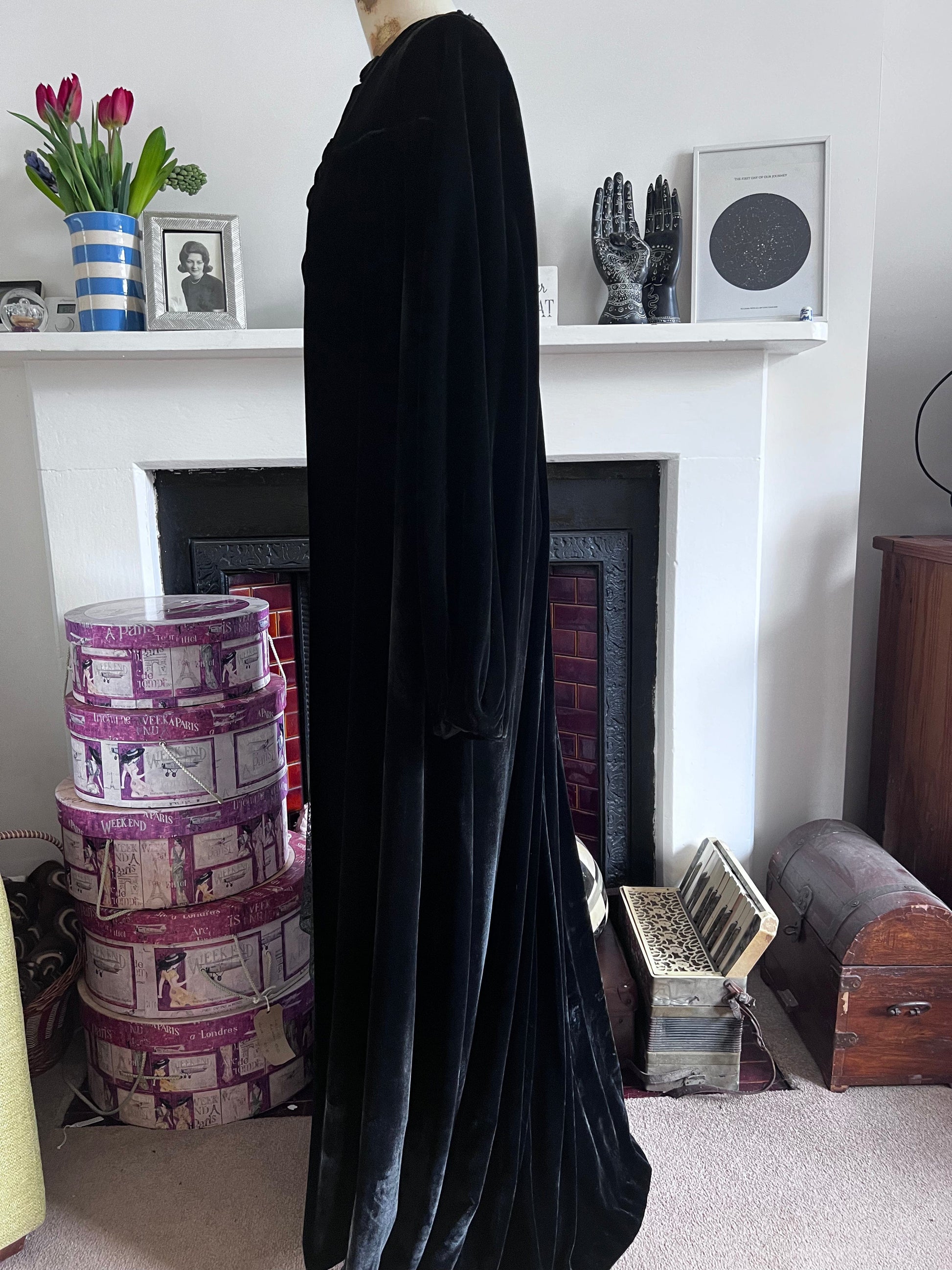Opera hot sale coat uk