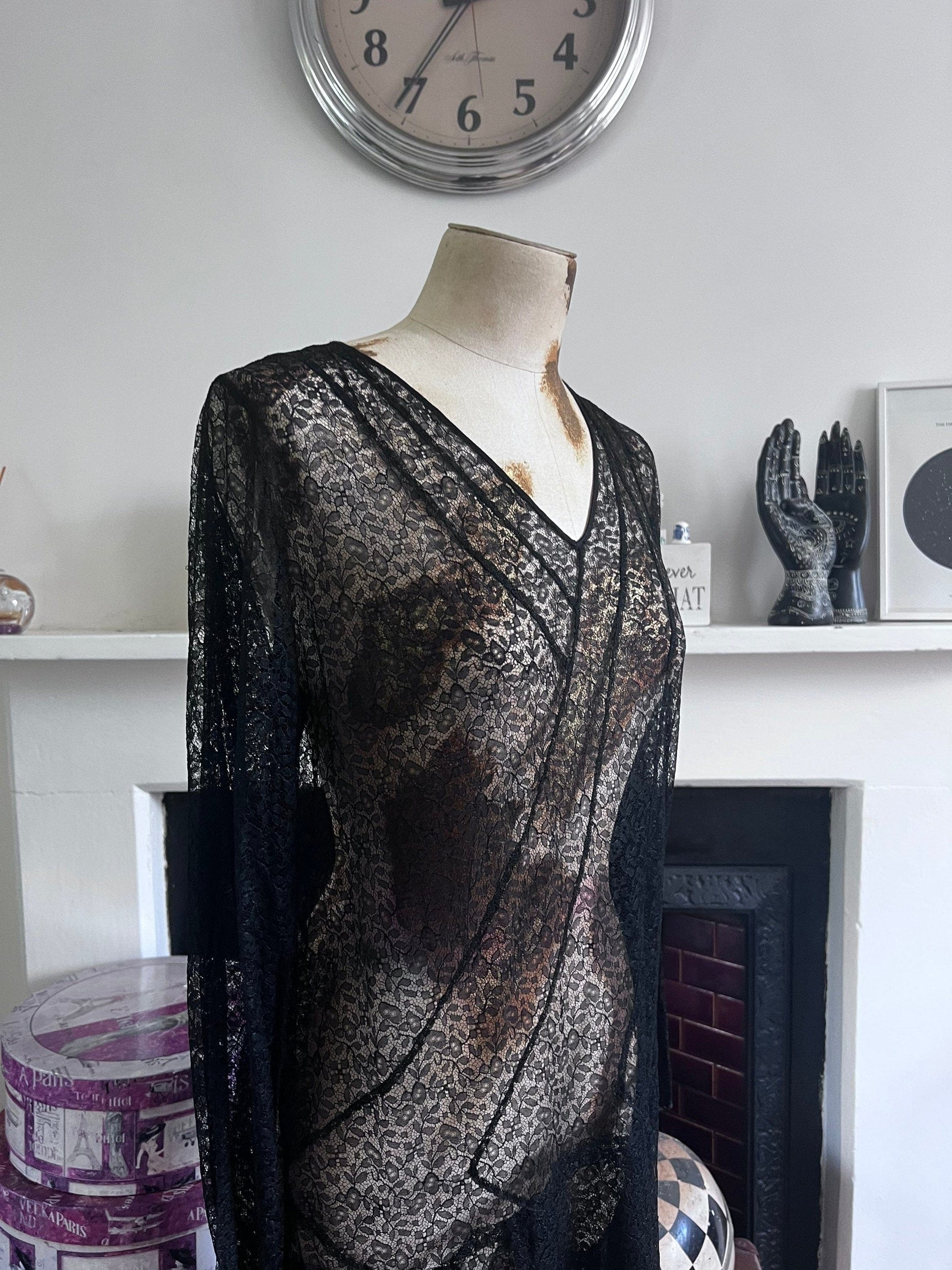 Vintage 1920s 30s Black Lace Long Sleeve  dress formal black lace evening dress  - 1930’s 20s - Vintage Dress, Vintage Gown Velvet Frock,