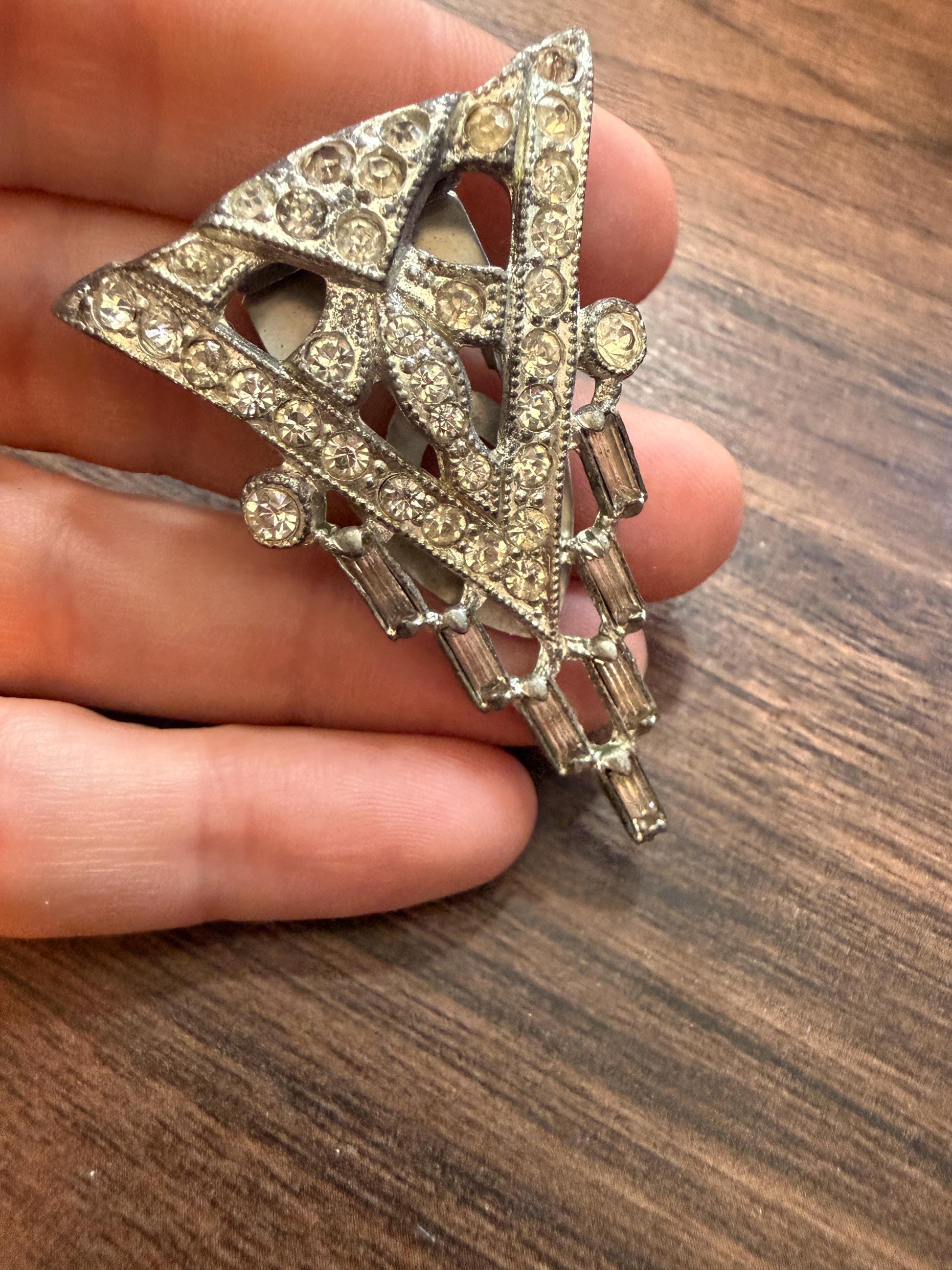Vintage 1930s Art Deco Diamanté Dress Clip – Geometric Silver Tone Paste Statement Jewellery