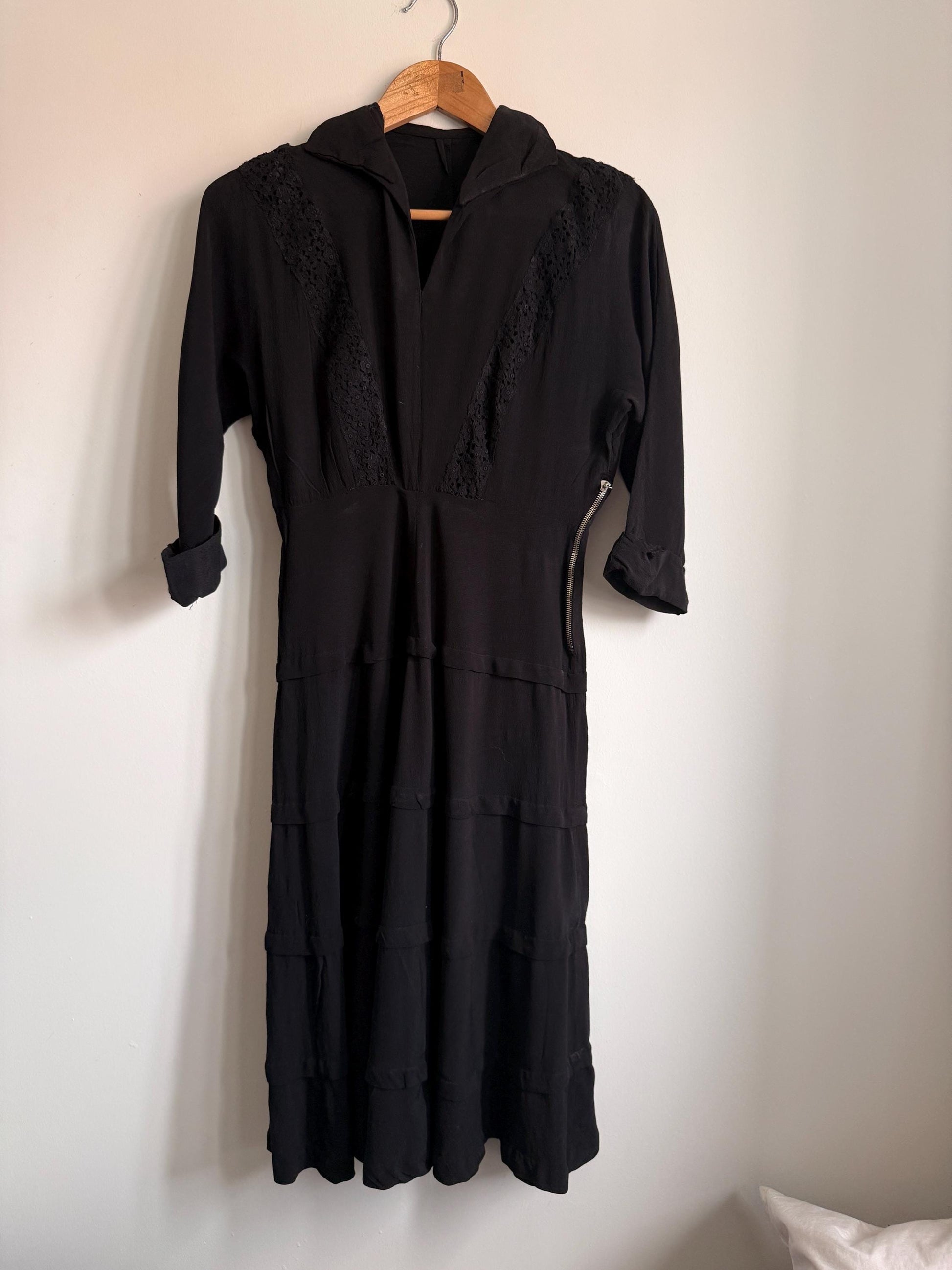 Vintage 1930s Black Crepe Dress UK 8-10 | Lace Trim Tiered Midi Dress | Art Deco Evening Dress | Late 30s Early 40s