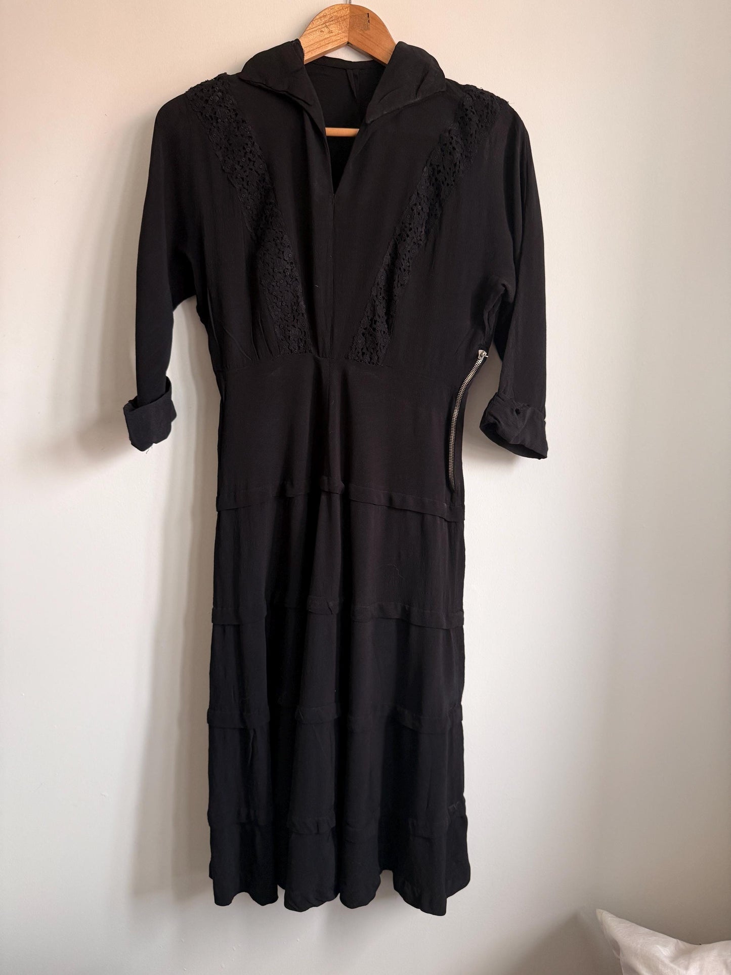 Vintage 1930s Black Crepe Dress UK 8-10 | Lace Trim Tiered Midi Dress | Art Deco Evening Dress | Late 30s Early 40s