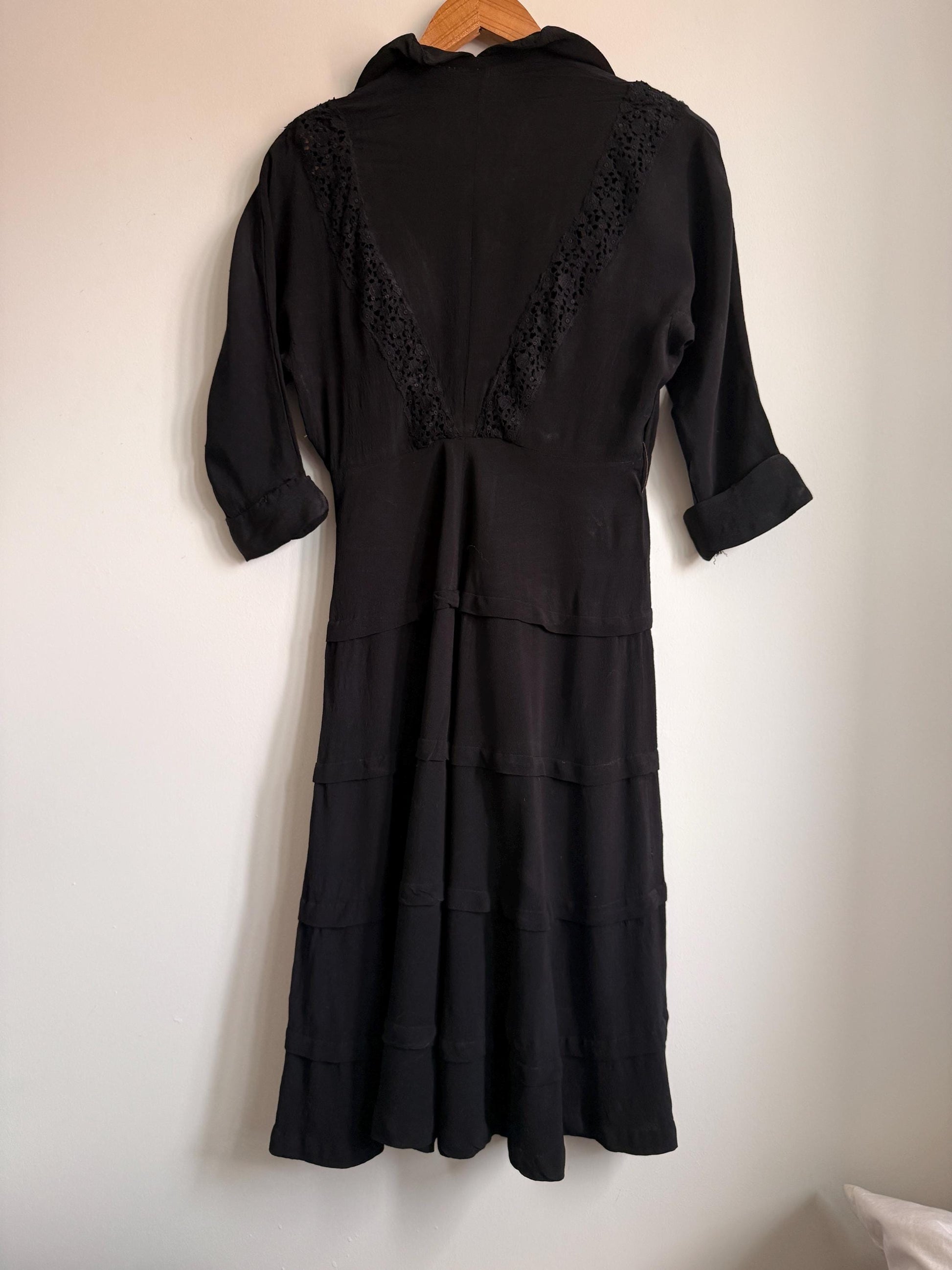 Vintage 1930s Black Crepe Dress UK 8-10 | Lace Trim Tiered Midi Dress | Art Deco Evening Dress | Late 30s Early 40s