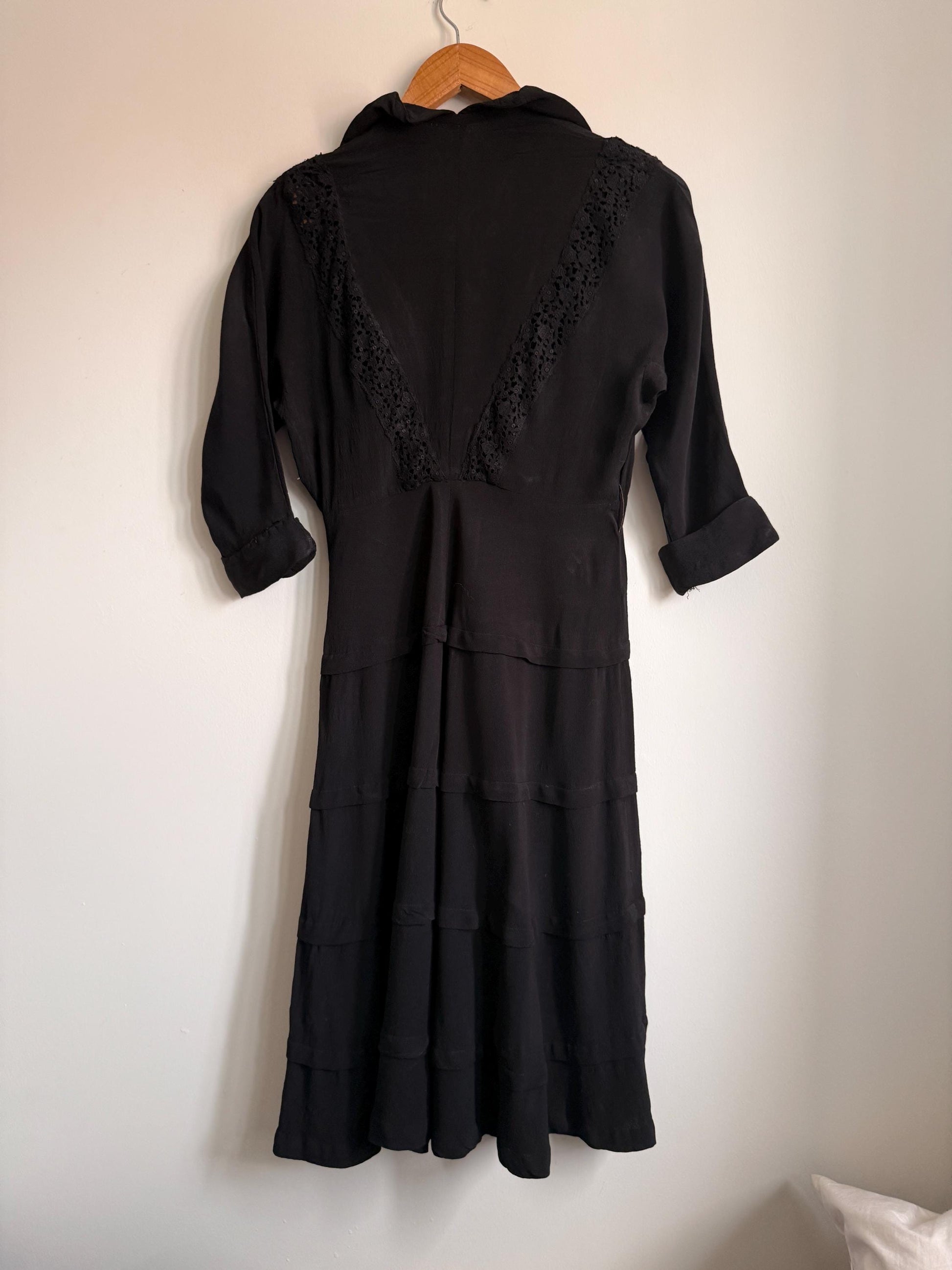 Vintage 1930s Black Crepe Dress UK 8-10 | Lace Trim Tiered Midi Dress | Art Deco Evening Dress | Late 30s Early 40s