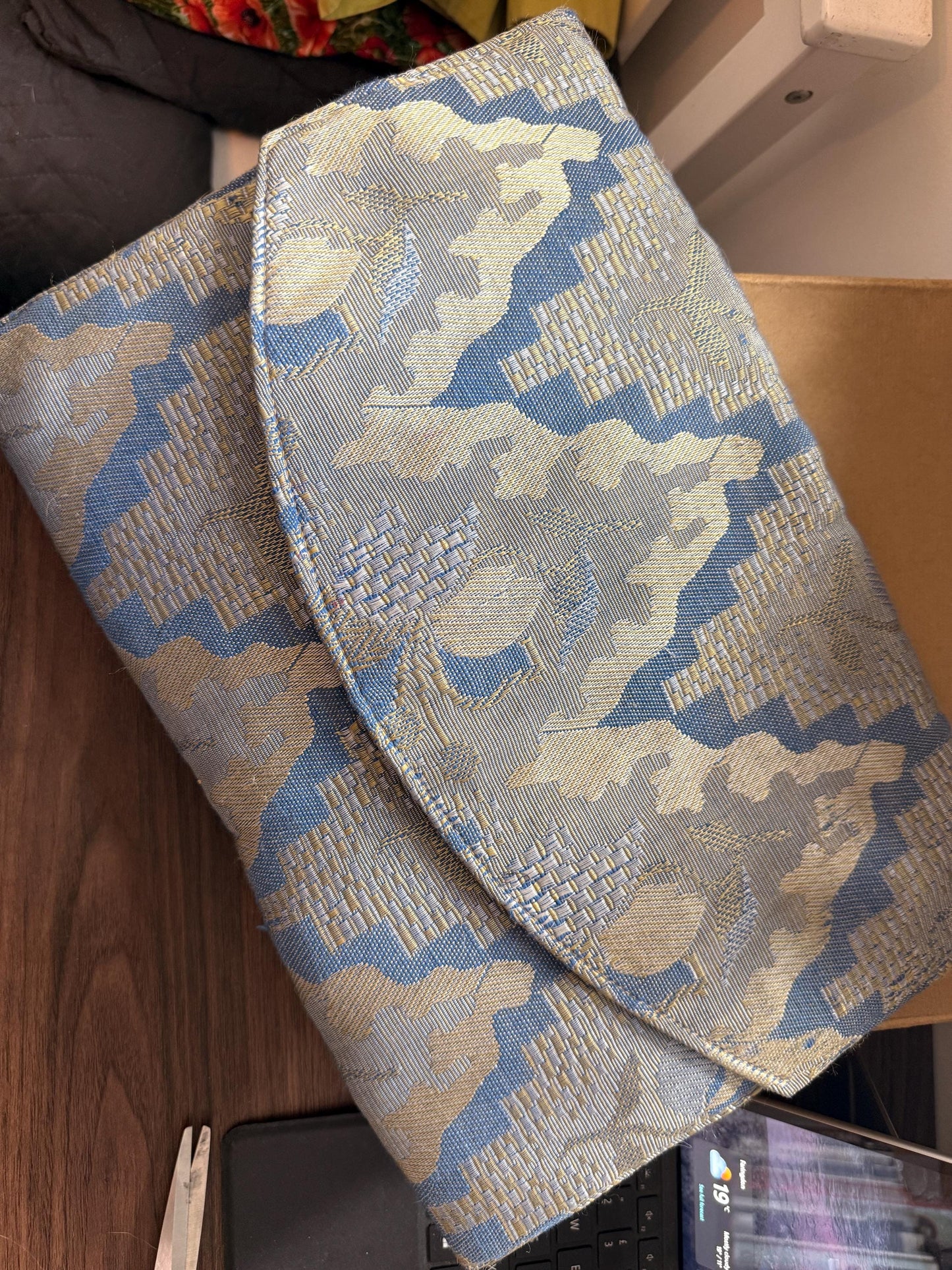Vintage 1930s British Made Chinoiserie Brocade Envelope Clutch Bag – Blue Gold Evening Purse