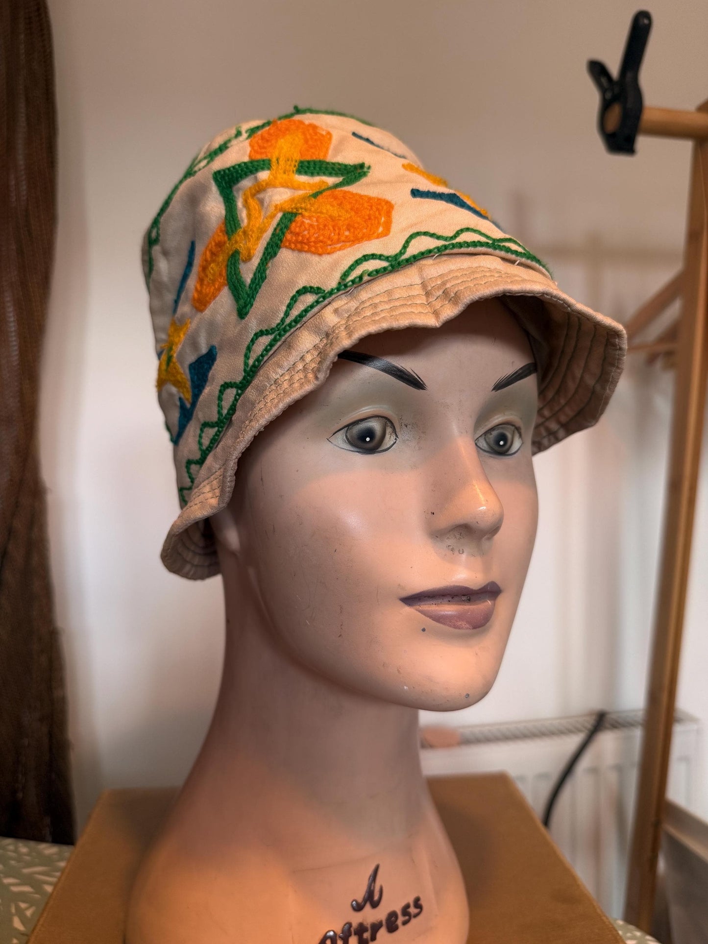 Vintage 1930s Cream Silk Embroidered Cloche Hat Hand Worked Geometric Folk Art Design