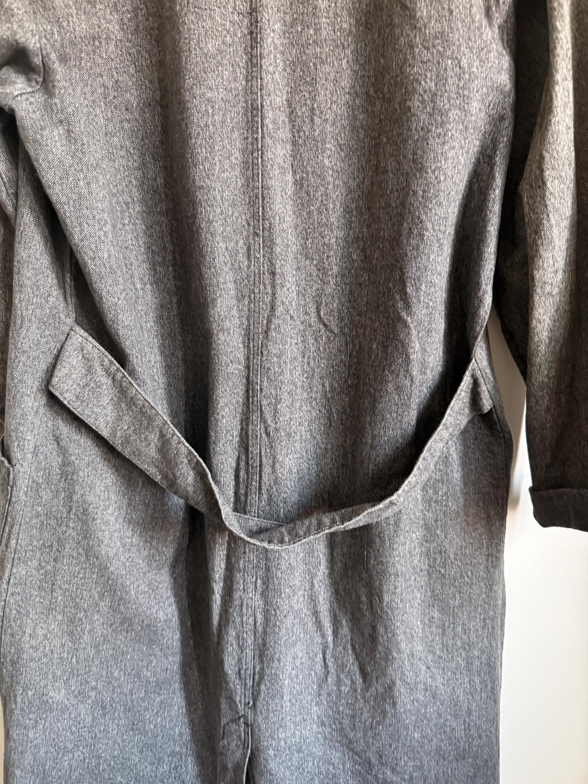 Vintage 1940s 1950s Grey Workwear Chore Coat Long Atelier Workshop Shop Coat Utility Jacket