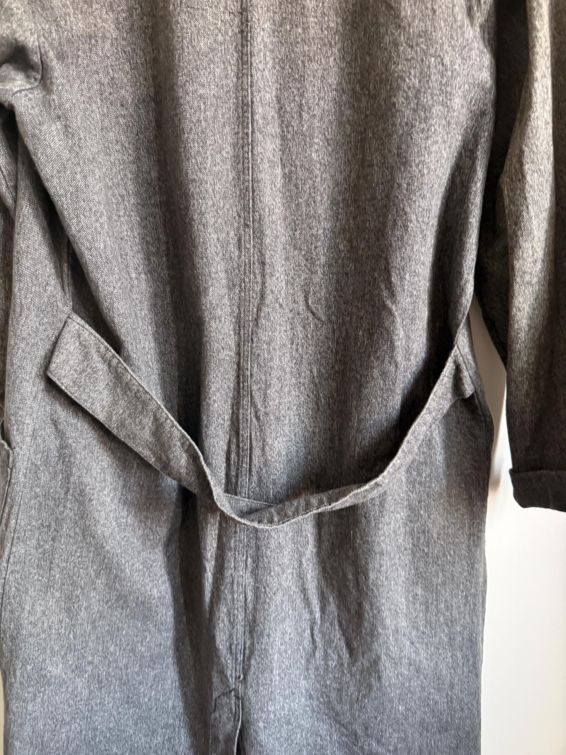 Vintage 1940s 1950s Grey Workwear Chore Coat Long Atelier Workshop Shop Coat Utility Jacket