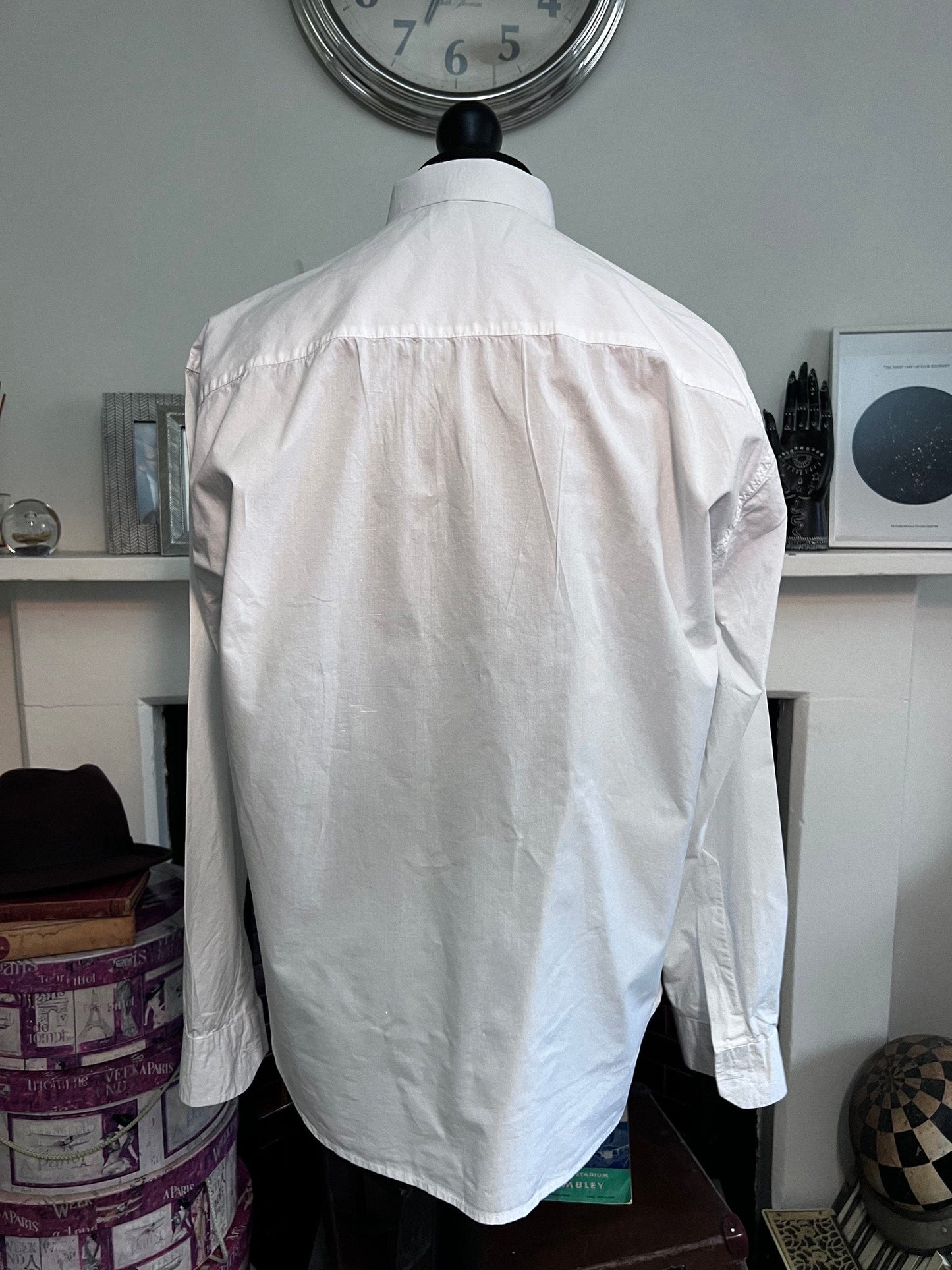 Vintage 1940s White, Spearpoint Shirt , vintage shirt, vintage shirt, men’s silk shirt, vintage menswear, vintage style shirt, 1940s shirt