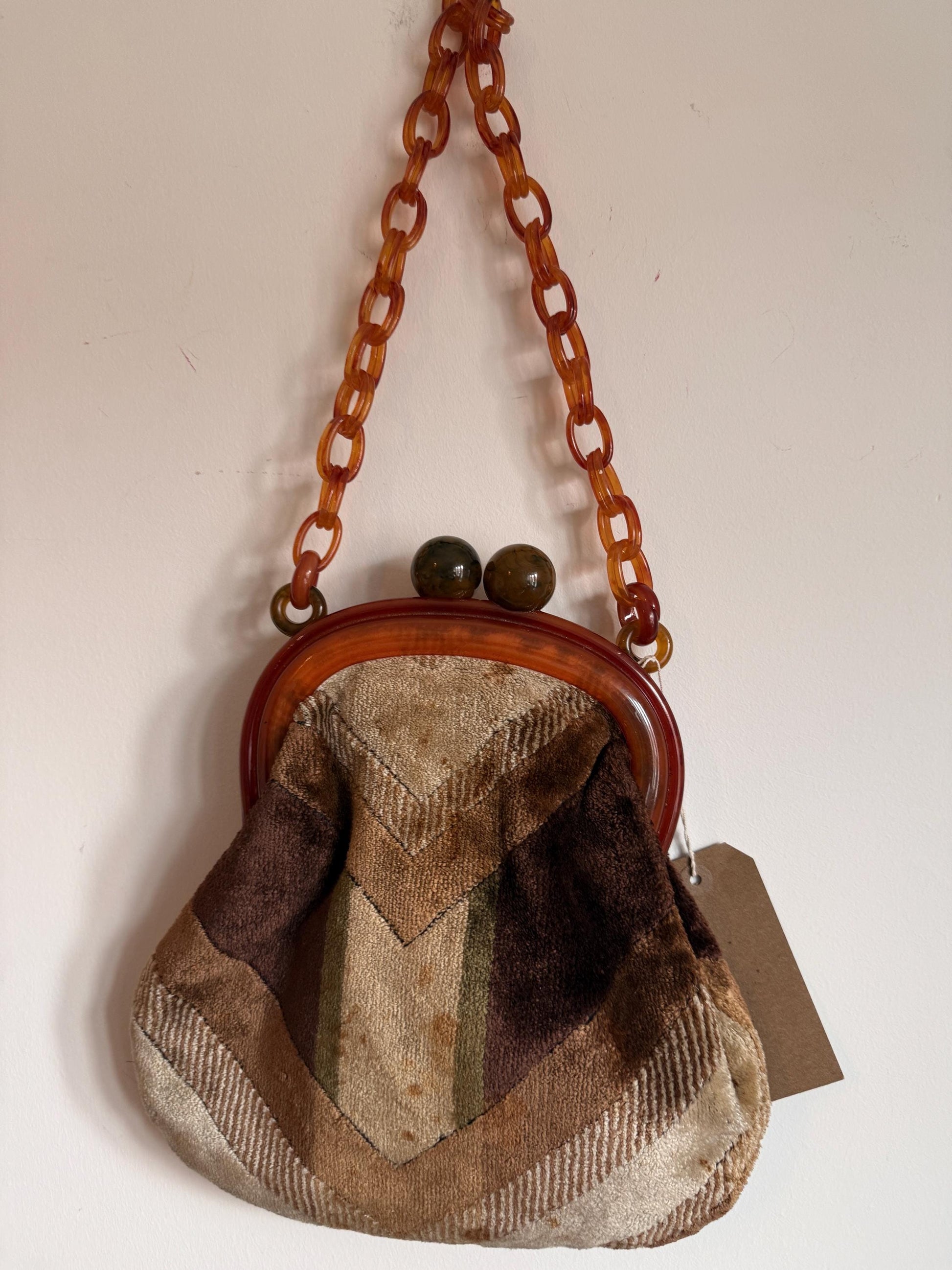 Vintage 1950s Chenille Carpet Bag – Amber Bakelite-Type Frame Chunky Chain Handbag