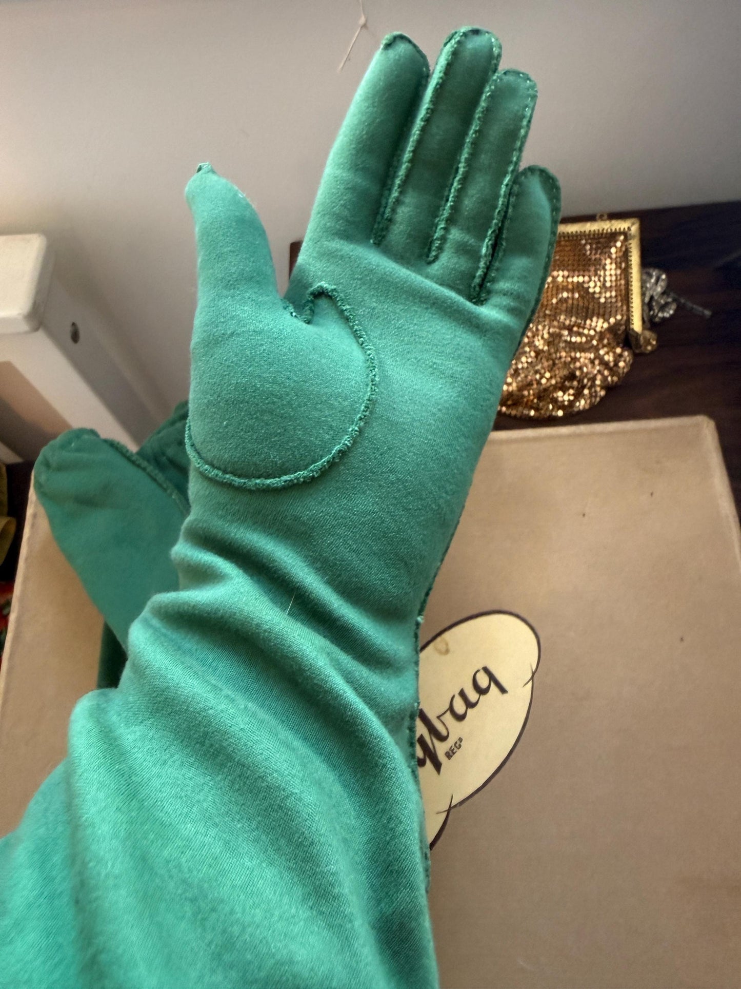 Vintage 1950s Dawnelle Green Cotton Gauntlet Gloves Size 6 1/2 Made in USA