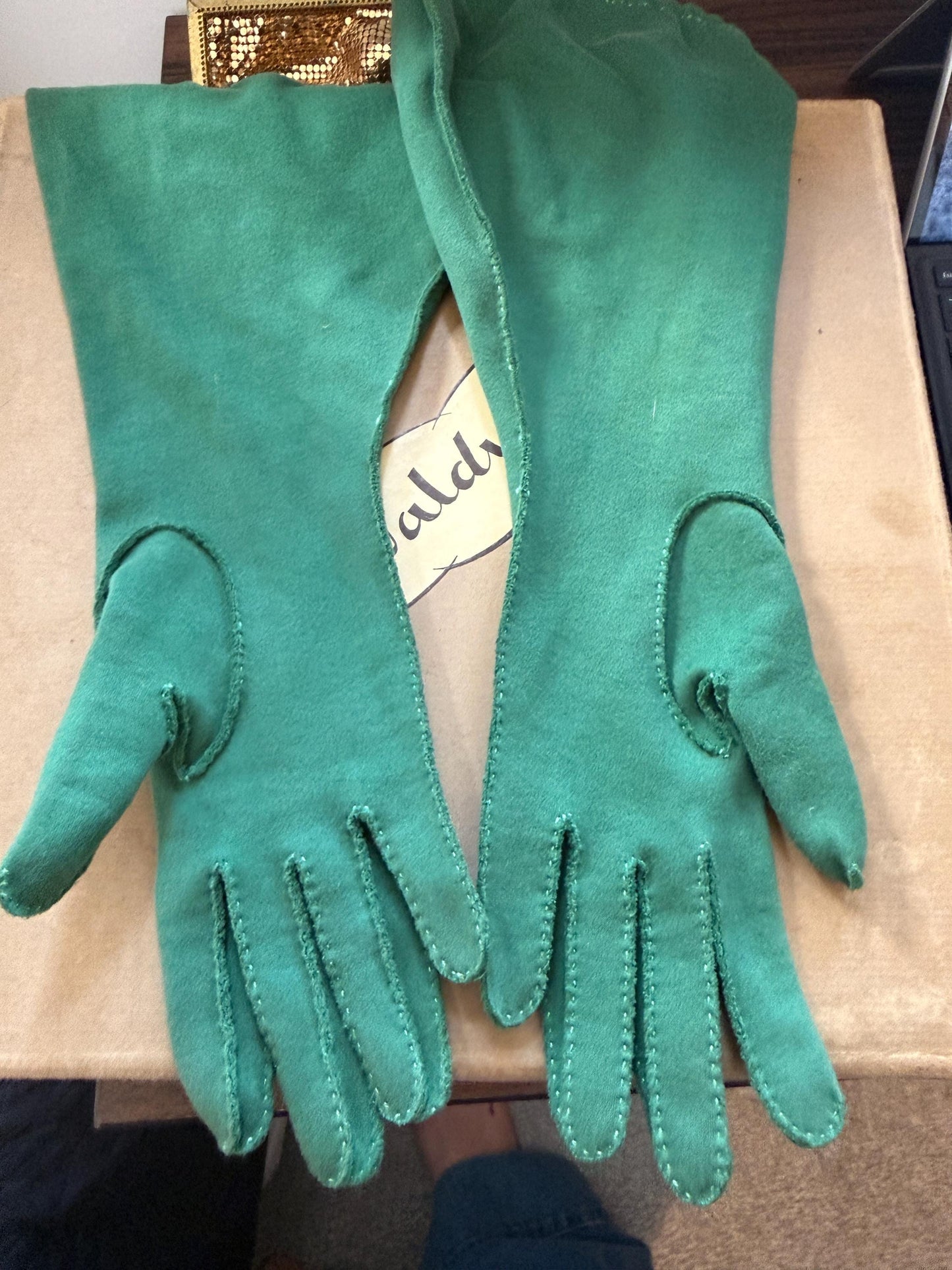 Vintage 1950s Dawnelle Green Cotton Gauntlet Gloves Size 6 1/2 Made in USA