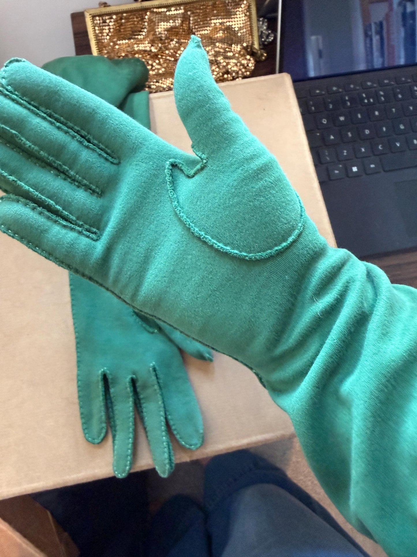 Vintage 1950s Dawnelle Green Cotton Gauntlet Gloves Size 6 1/2 Made in USA