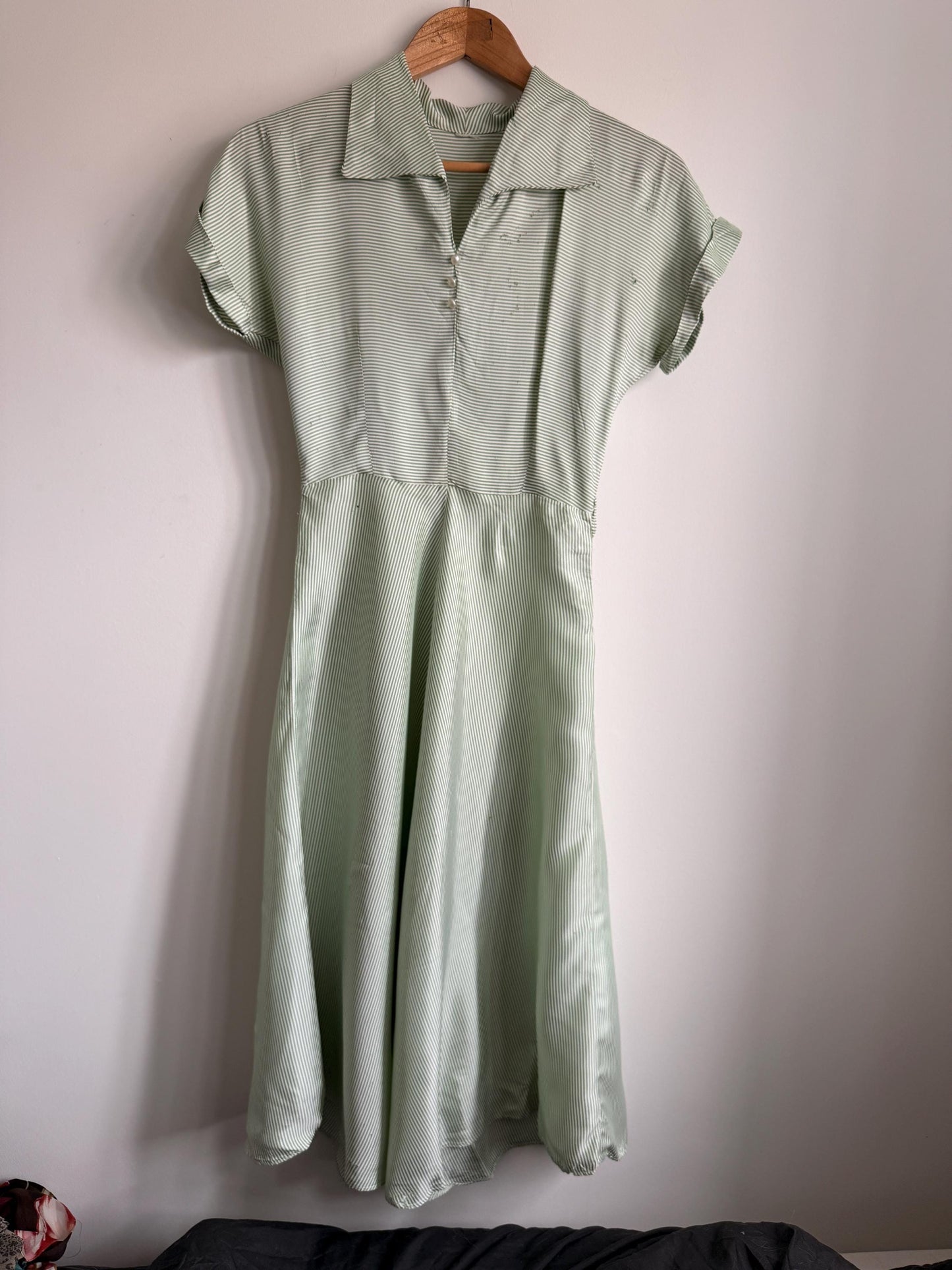 Vintage 1950s Green Stripe Day Dress | Cotton Shirtwaist Style Dress | Retro Summer Dress | Pinstripe Tea Dress | UK 8-10