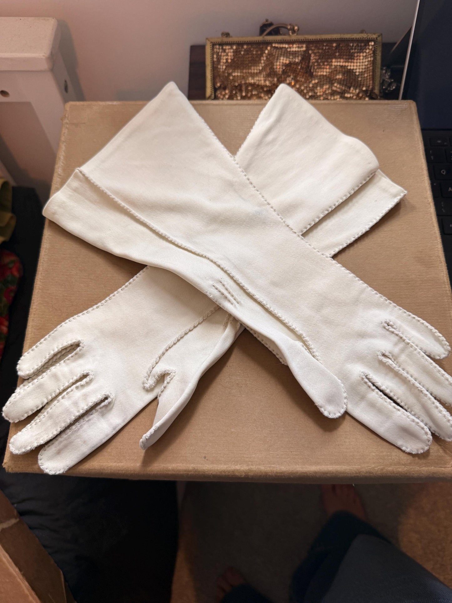Vintage 1950s Ivory Cotton Gauntlet Gloves Long Evening evening Bridal GlovesSize 6 1/2