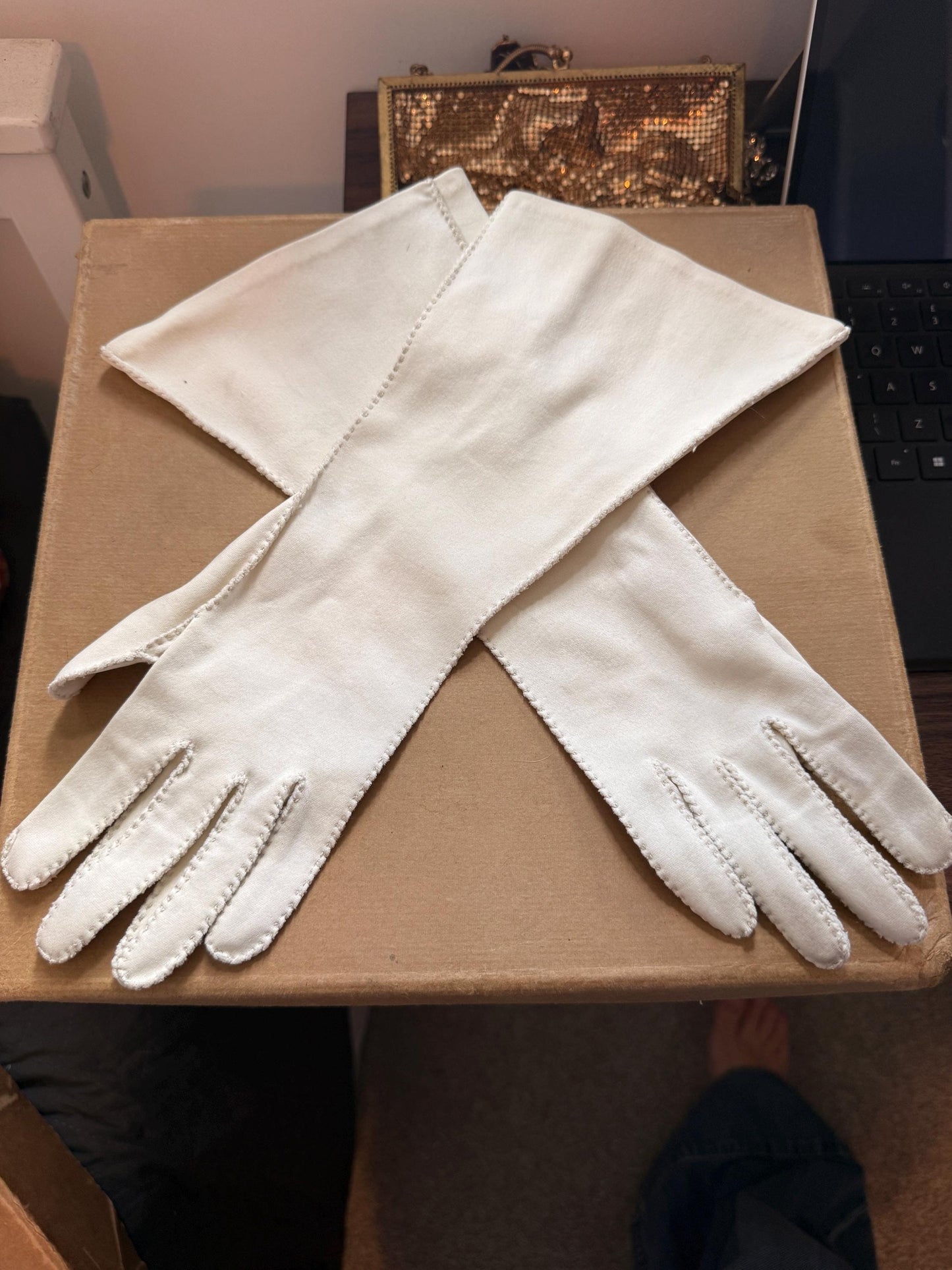 Vintage 1950s Ivory Cotton Gauntlet Gloves Long Evening evening Bridal GlovesSize 6 1/2